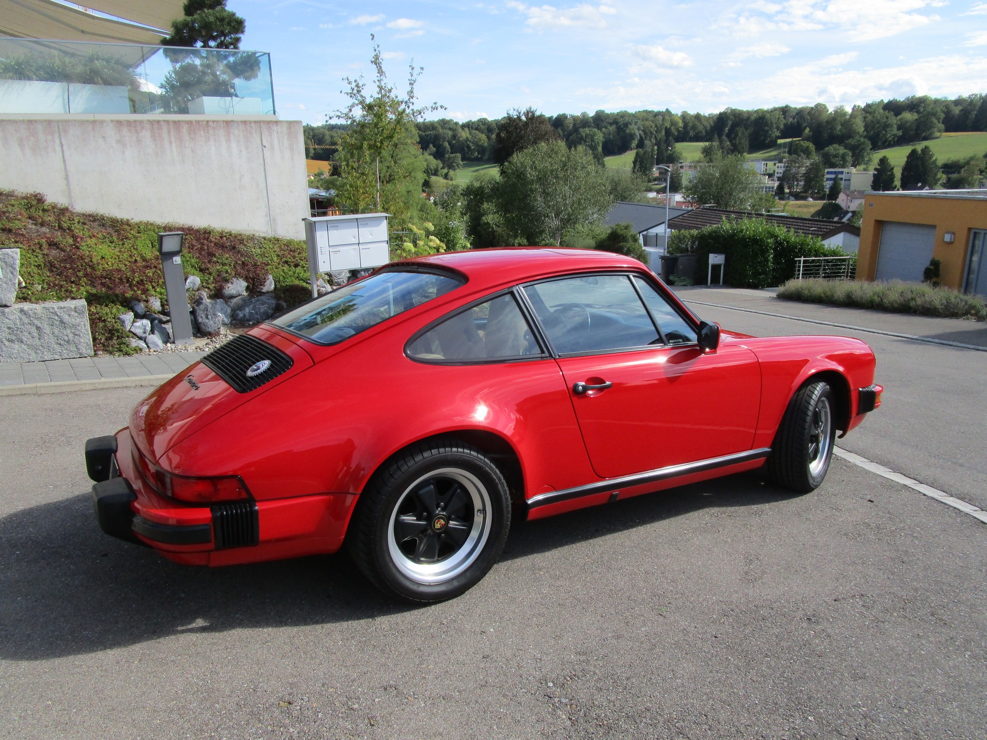 PORSCHE 3.2 Carrera-image-4