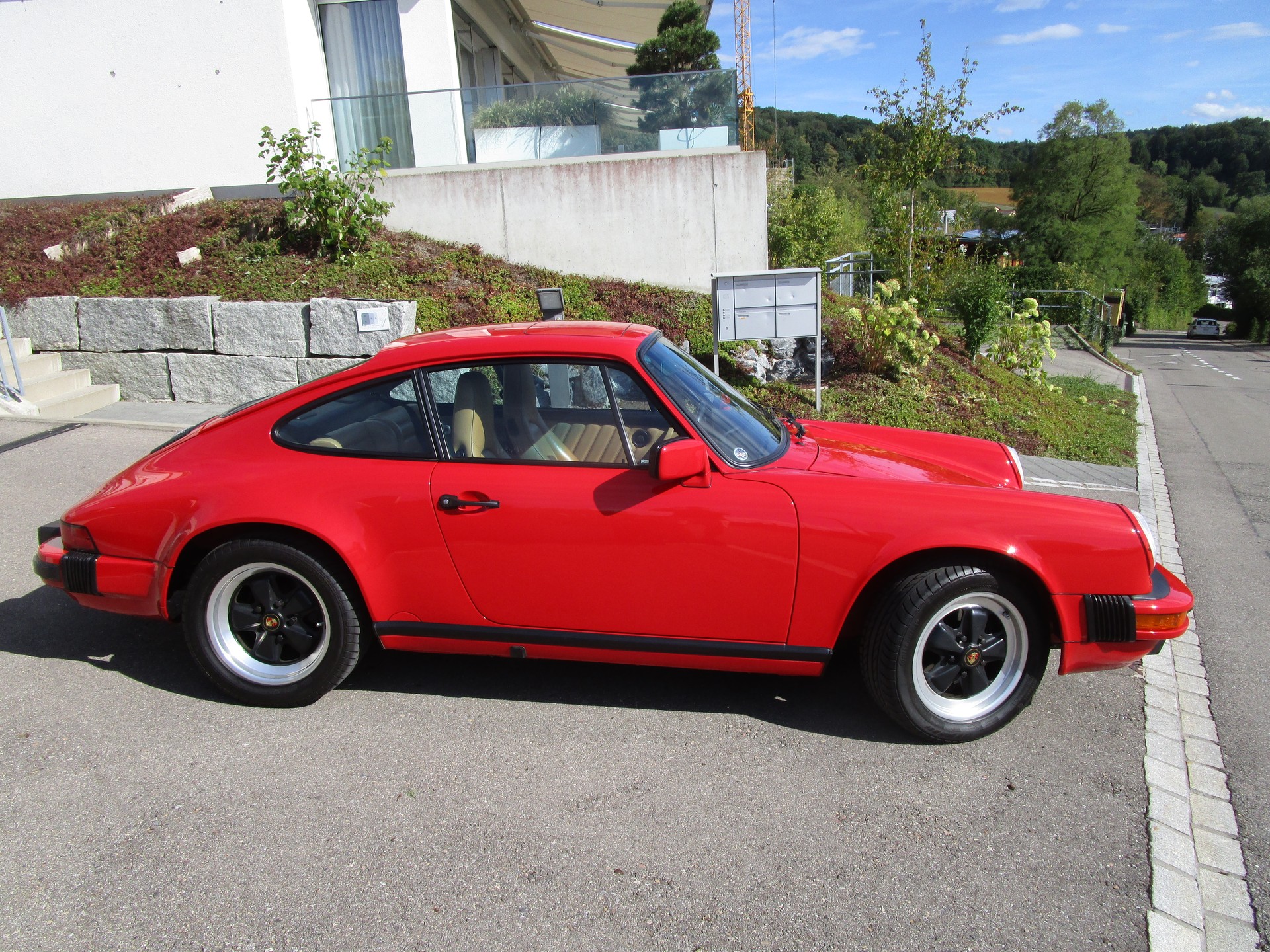 PORSCHE 3.2 Carrera-image-2