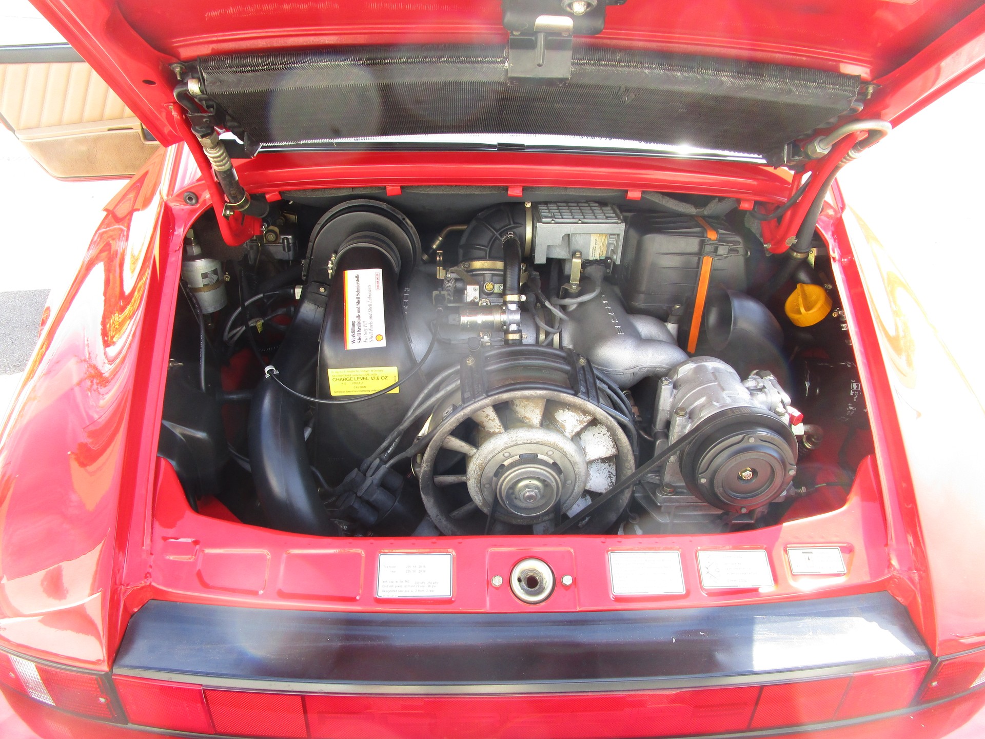 PORSCHE 3.2 Carrera-image-8