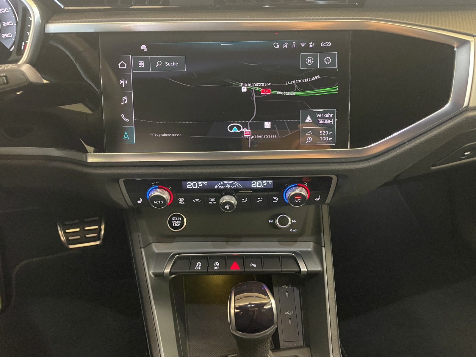 AUDI Q3 35 TFSI S line Attraction S-tronic-image-10