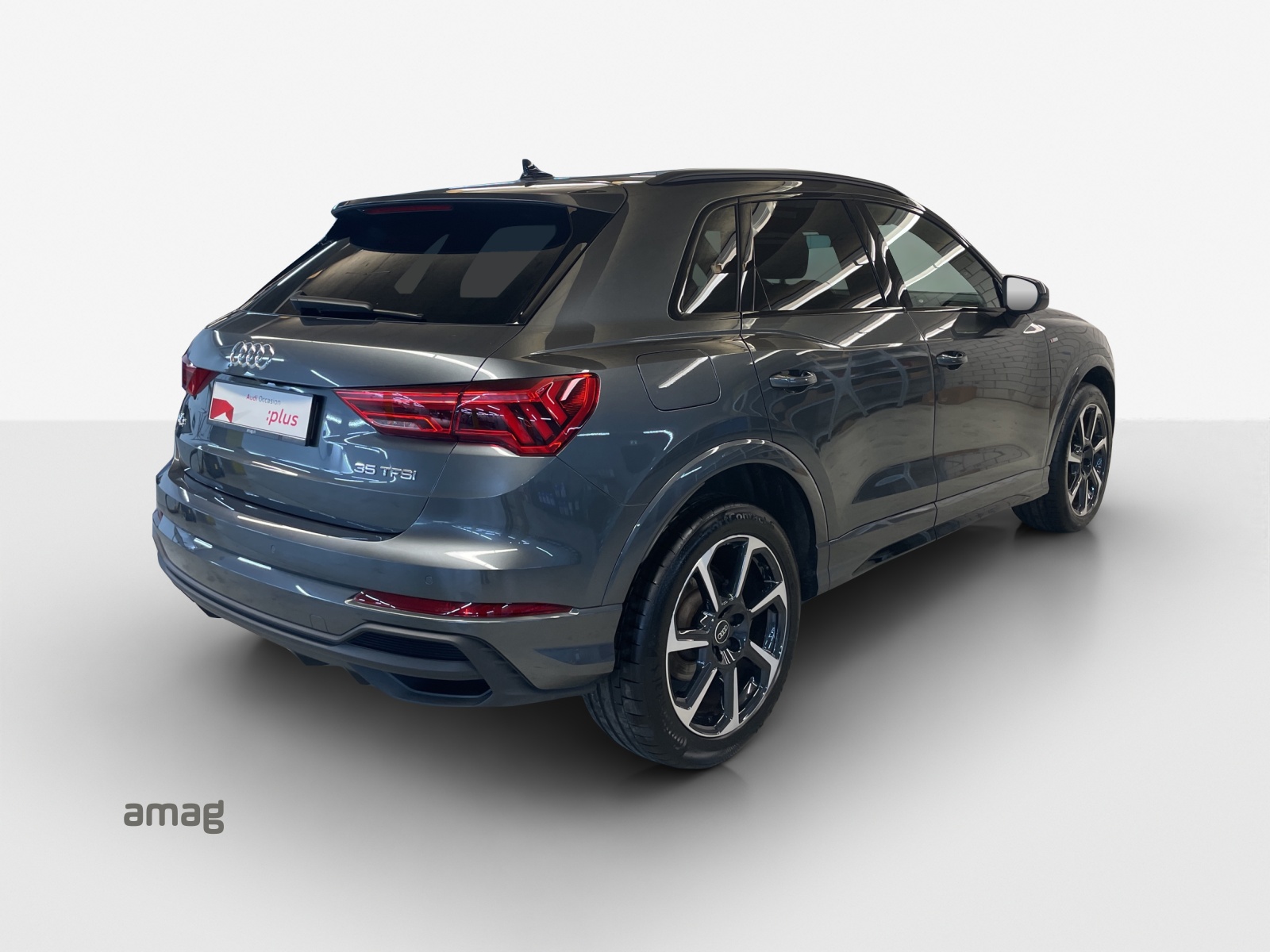 AUDI Q3 35 TFSI S line Attraction S-tronic-image-4