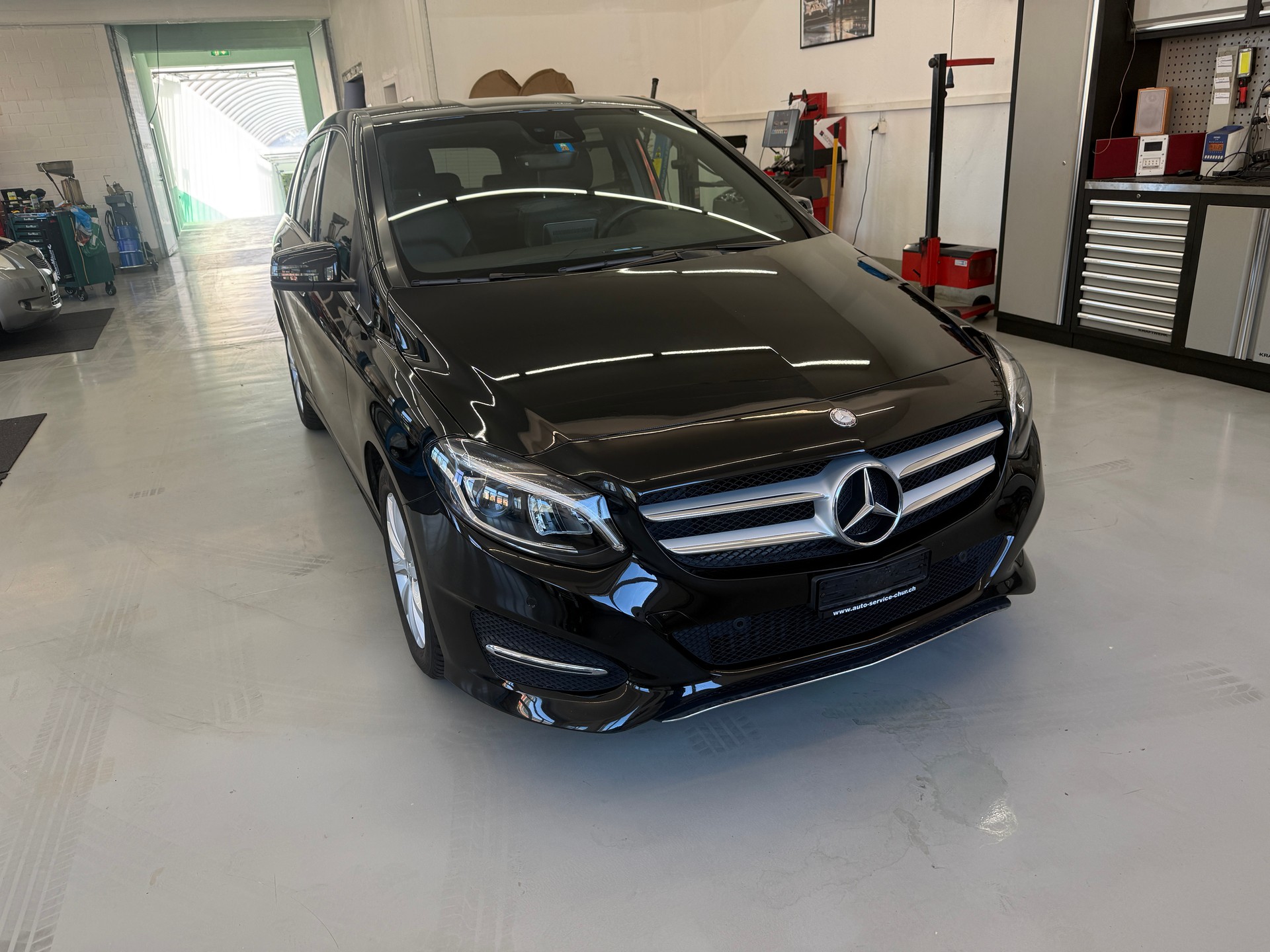 MERCEDES-BENZ B 180 7G-DCT-image-3