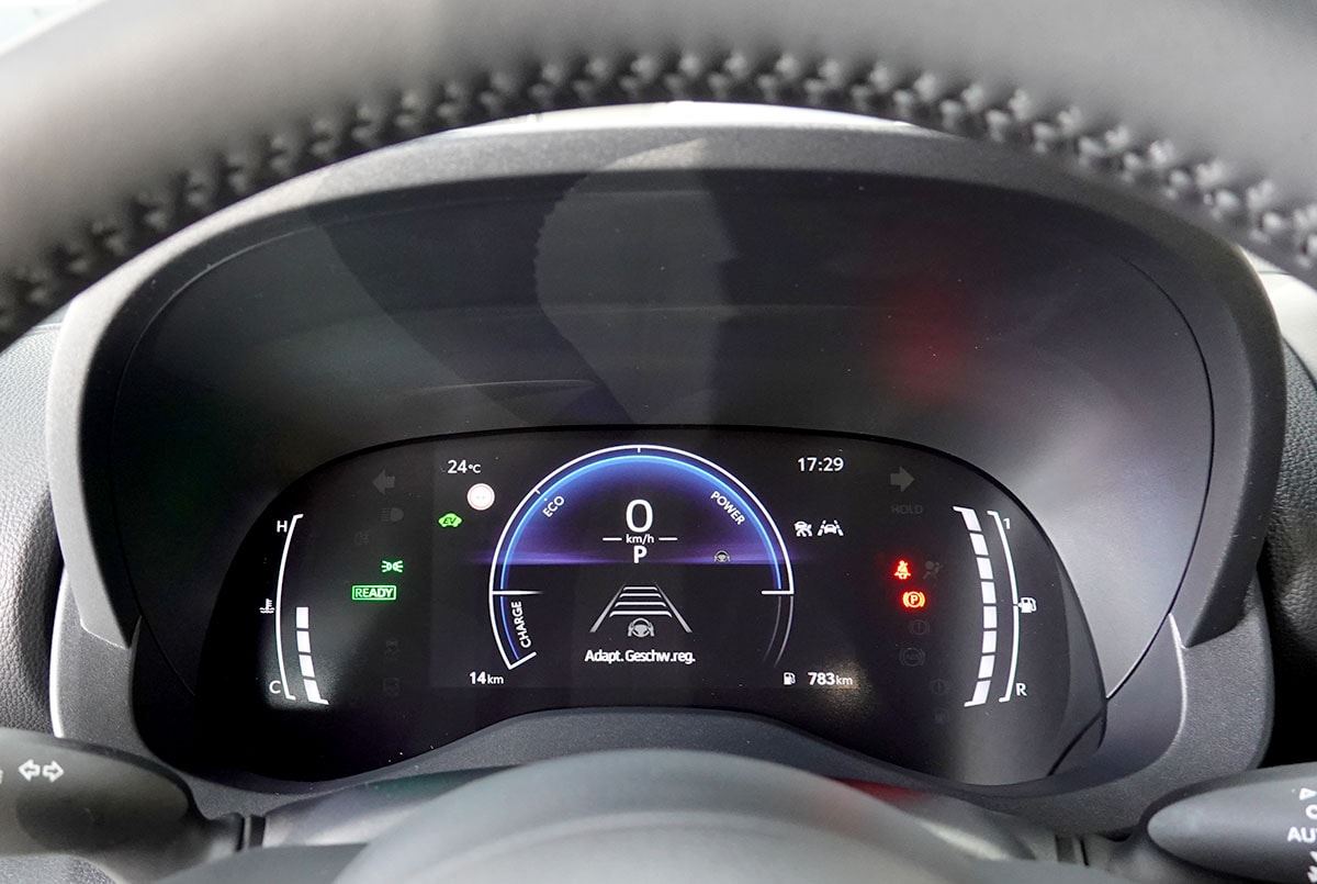TOYOTA Yaris Cross 1.5 Trend e-CVT 130PS-image-11