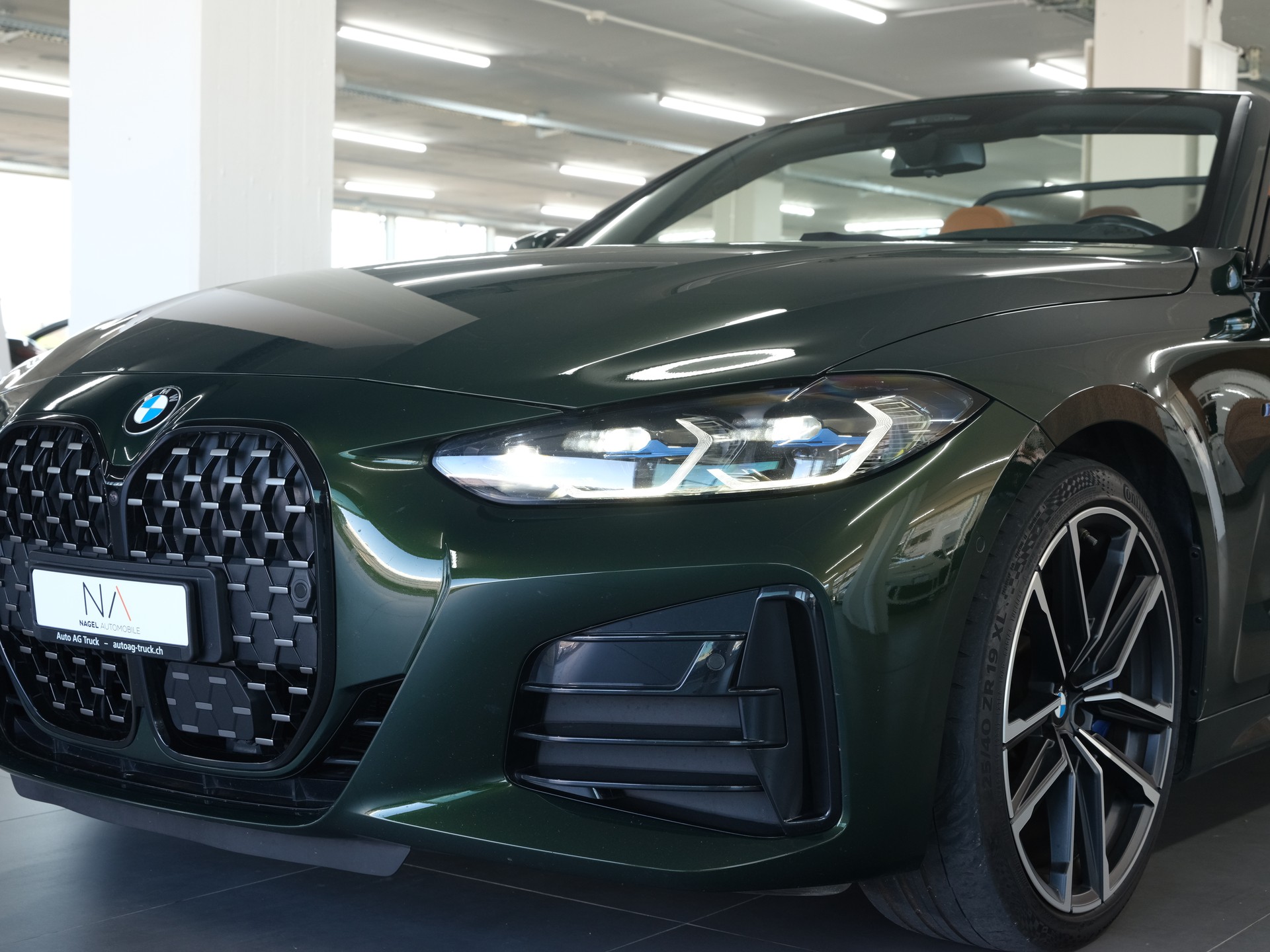 BMW M440i xDrive 48V Cabriolet Steptronic *Sportabgassanlage* *360 Kamera* *Sonderlackierung*-image-10