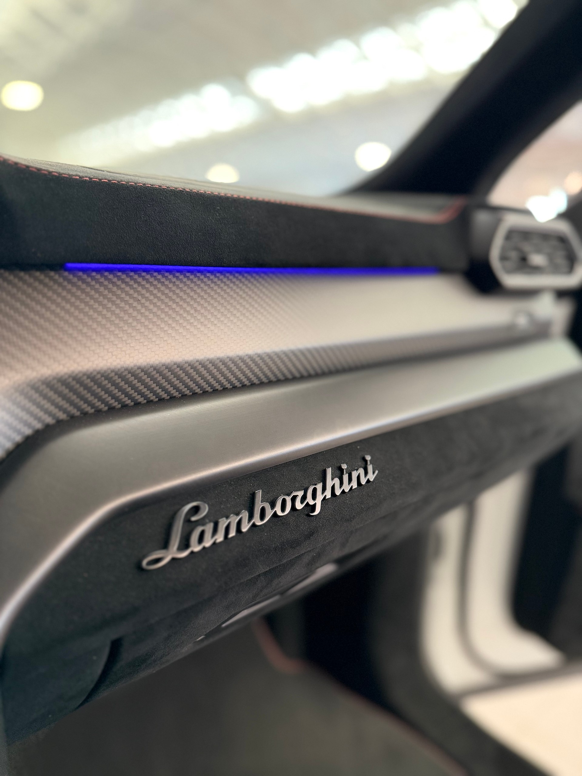 LAMBORGHINI Urus Performante-image-18