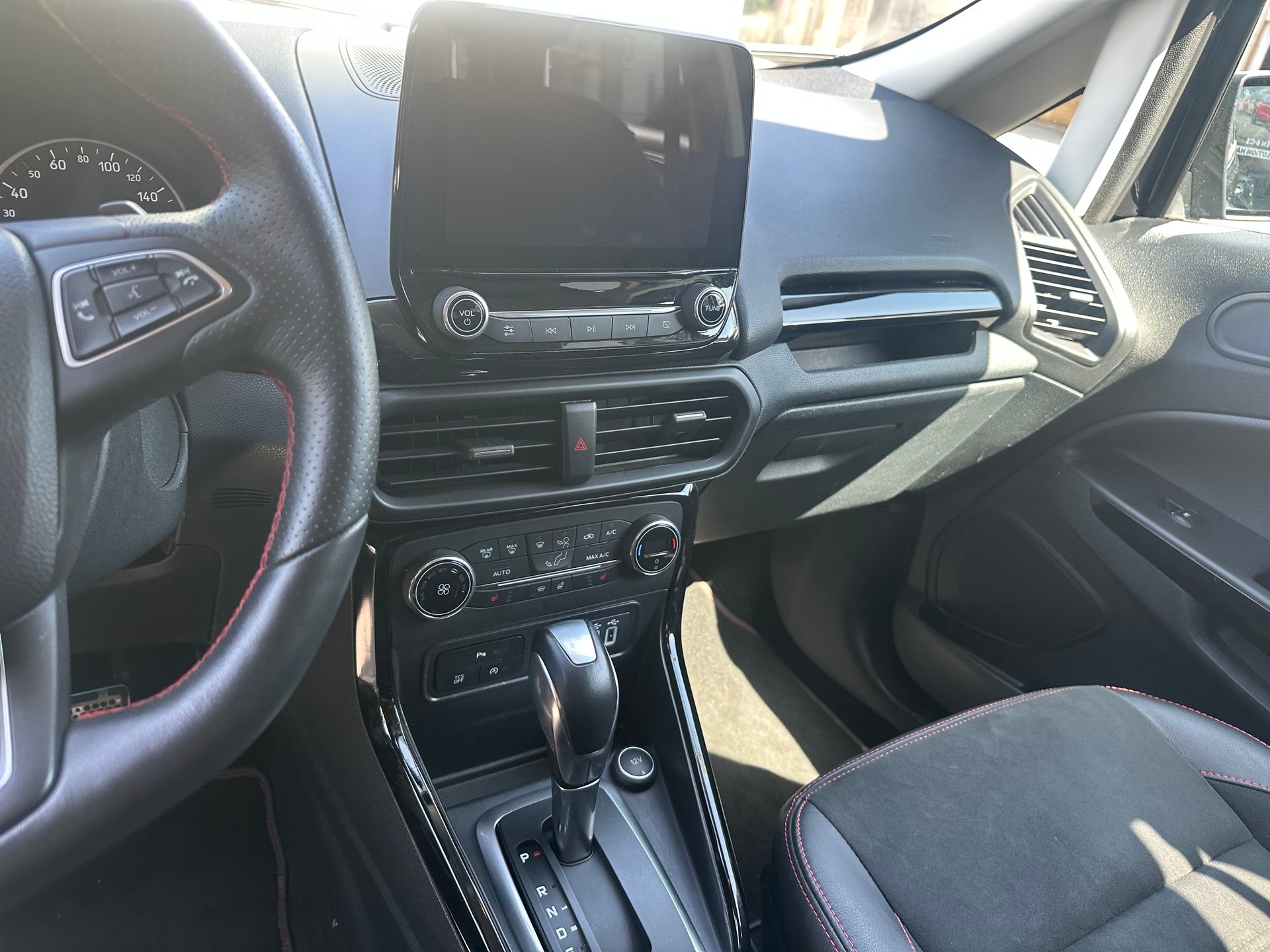 FORD EcoSport 1.0 SCTi Trend+ Automat-image-5