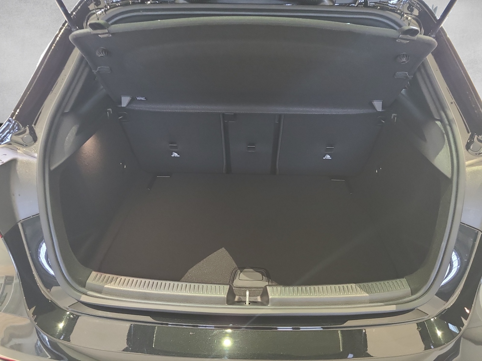 MERCEDES-BENZ A 35 AMG 4M W177-image-5