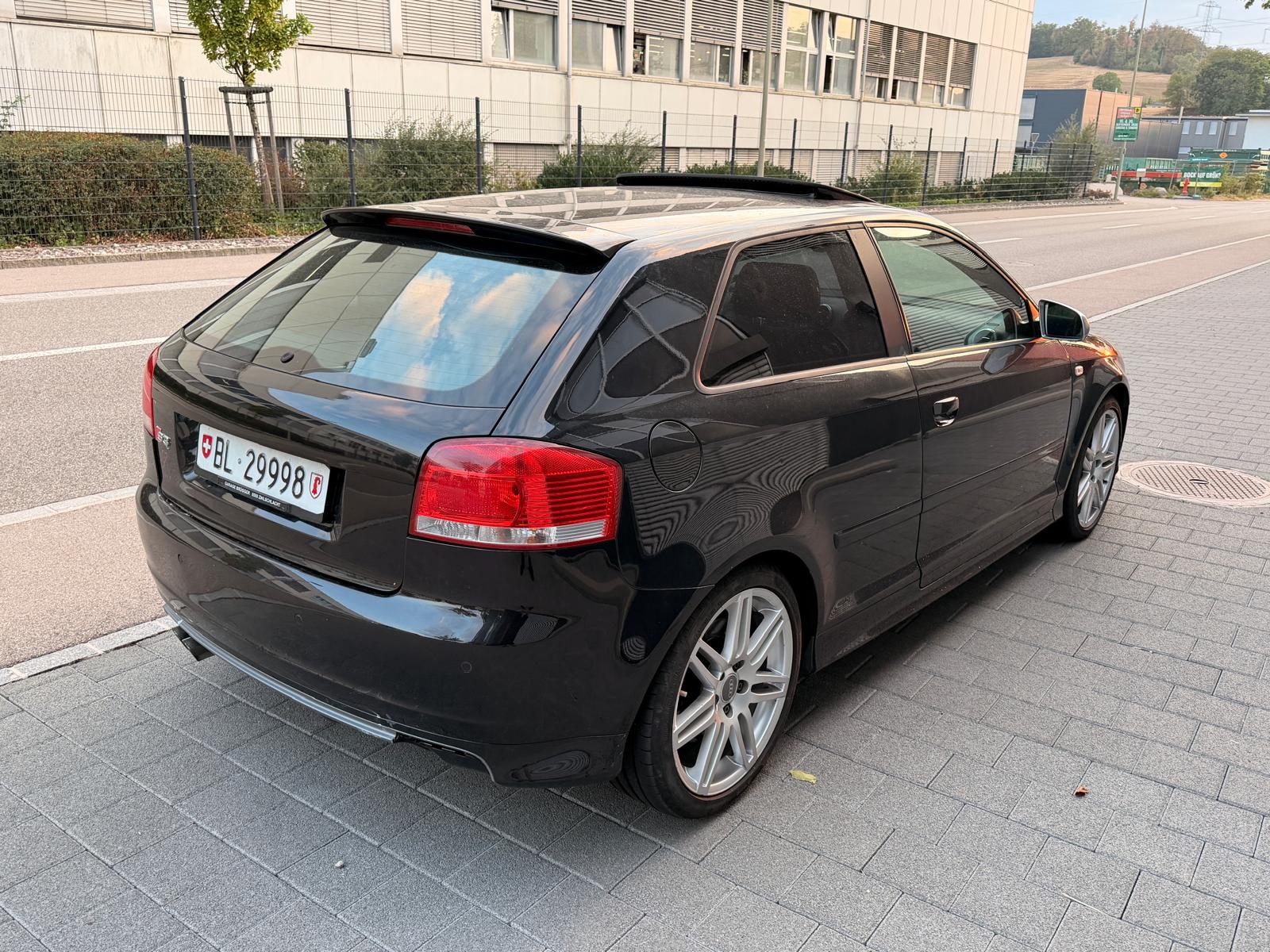 AUDI S3 2.0 Turbo FSI quattro-image-2