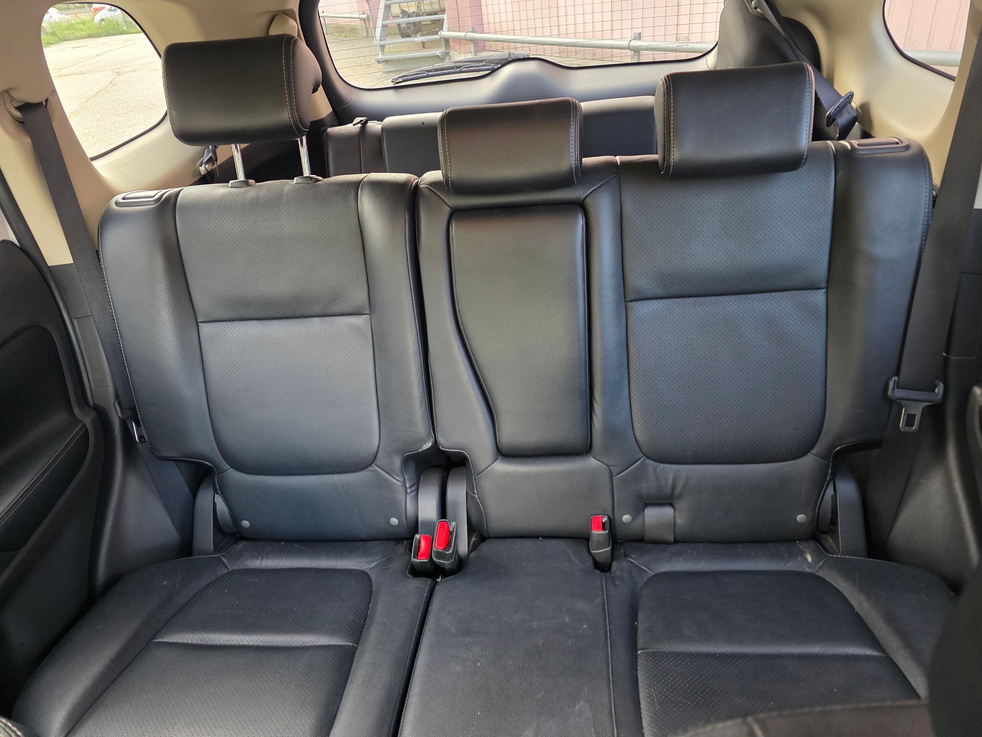 MITSUBISHI Outlander 2.2 DID Navigator Safety 4WD Automatic-image-15