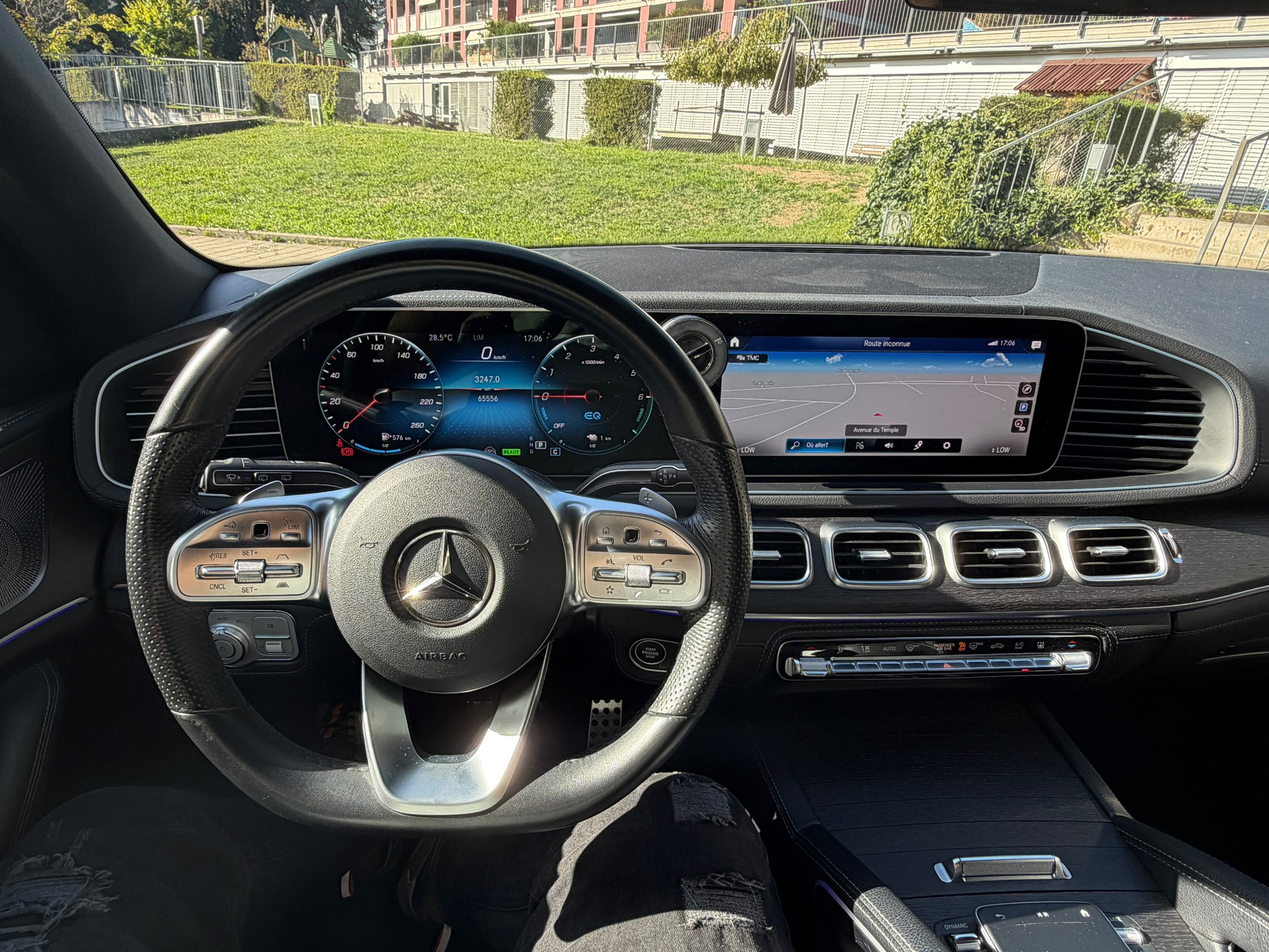 MERCEDES-BENZ GLE 350 de 4Matic AMG Line 9G-Tronic-image-12