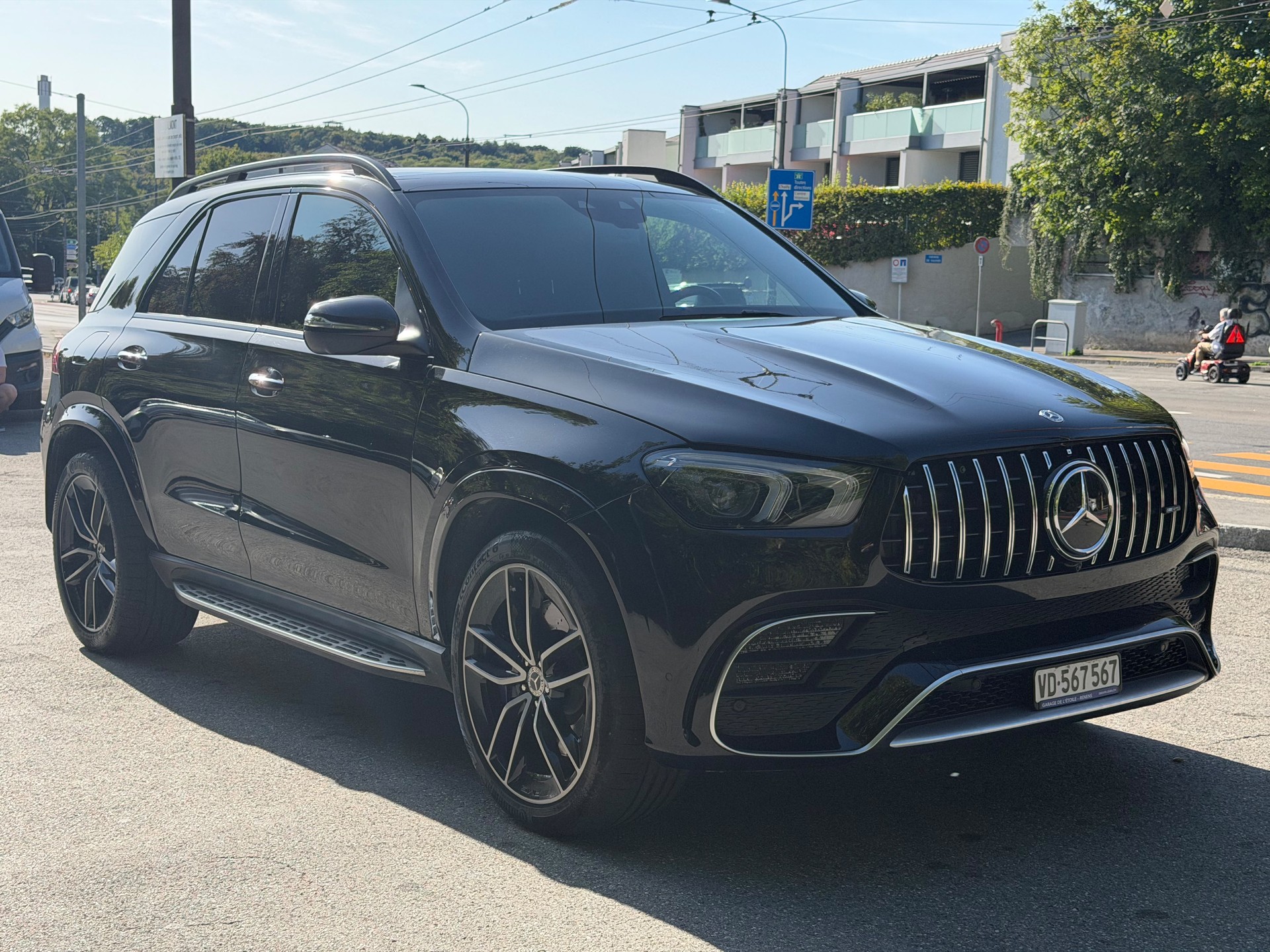MERCEDES-BENZ GLE 350 de 4Matic AMG Line 9G-Tronic-image-15