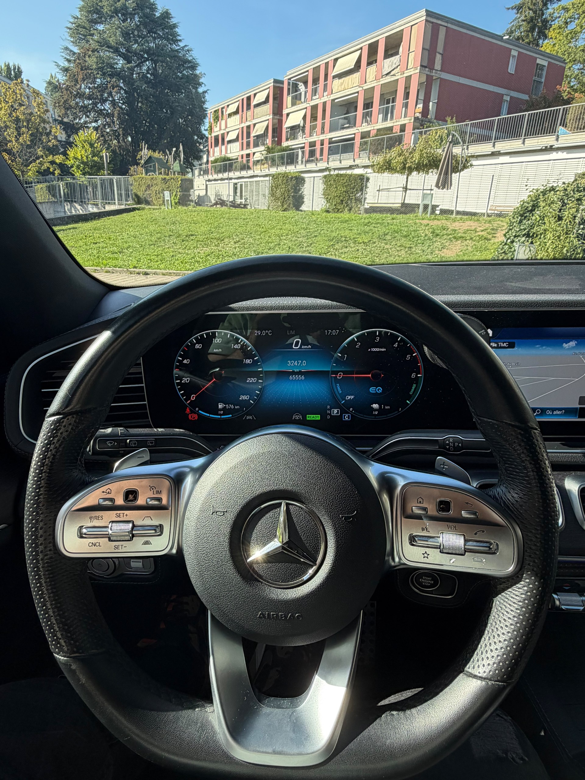 MERCEDES-BENZ GLE 350 de 4Matic AMG Line 9G-Tronic-image-13