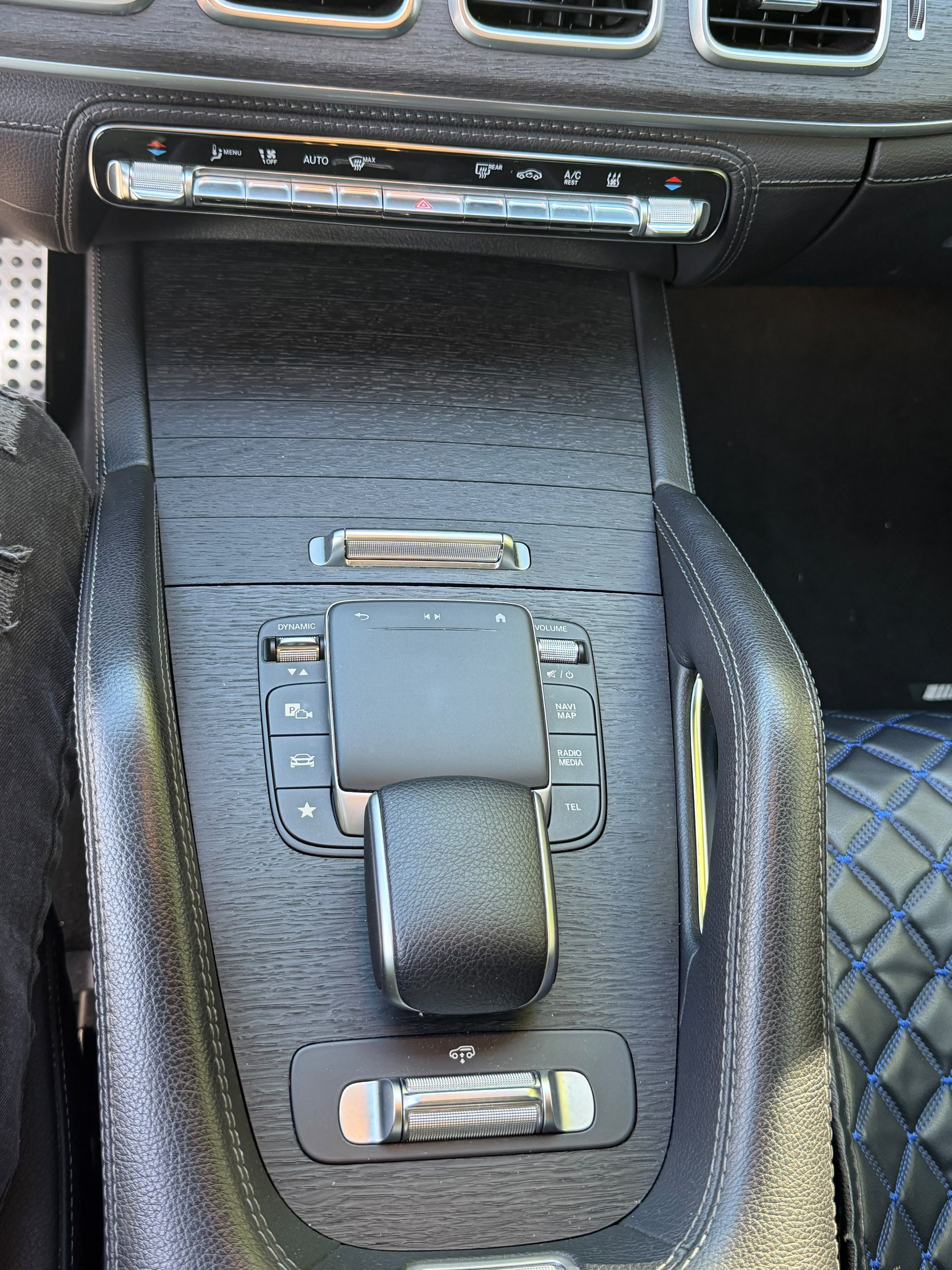 MERCEDES-BENZ GLE 350 de 4Matic AMG Line 9G-Tronic-image-10