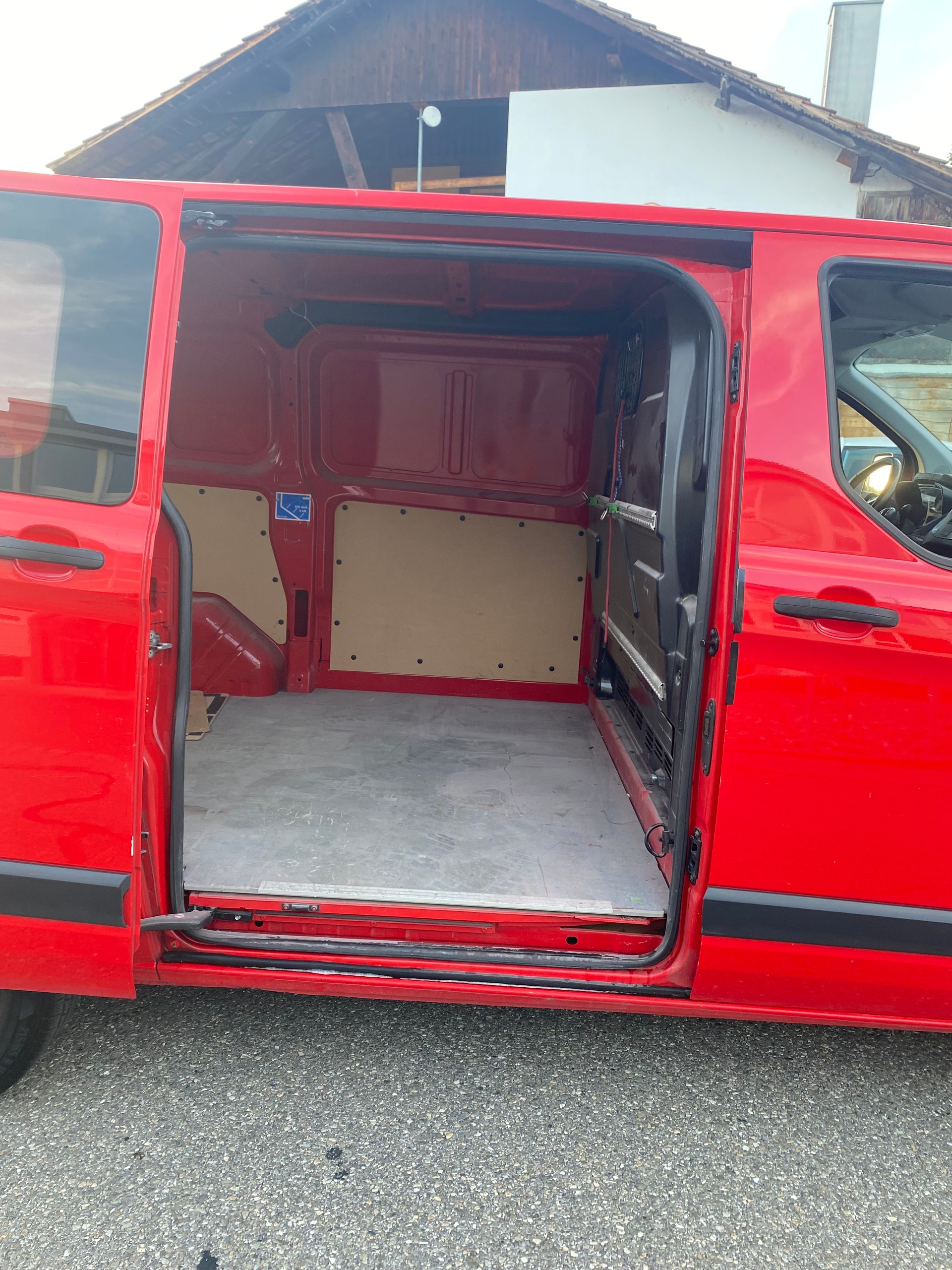 FORD Transit Custom Van 290 L1H1 Ambiente-image-10