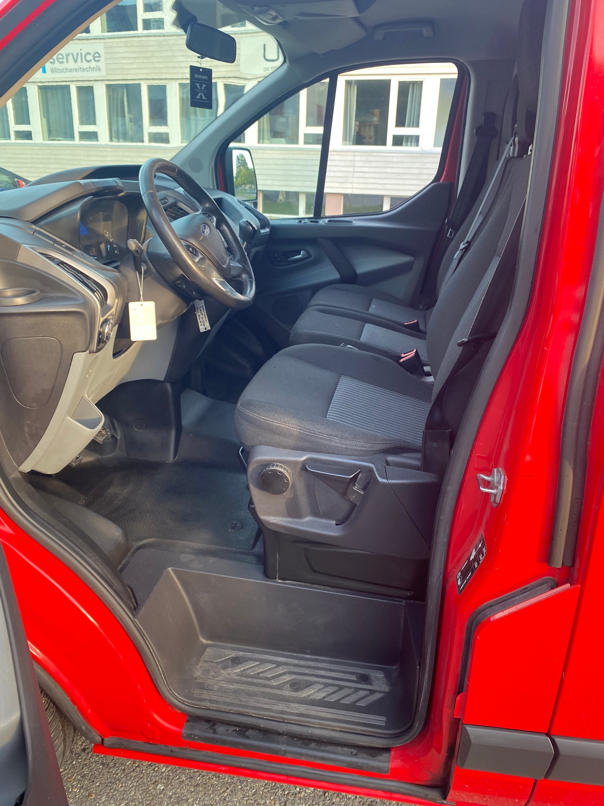 FORD Transit Custom Van 290 L1H1 Ambiente-image-7