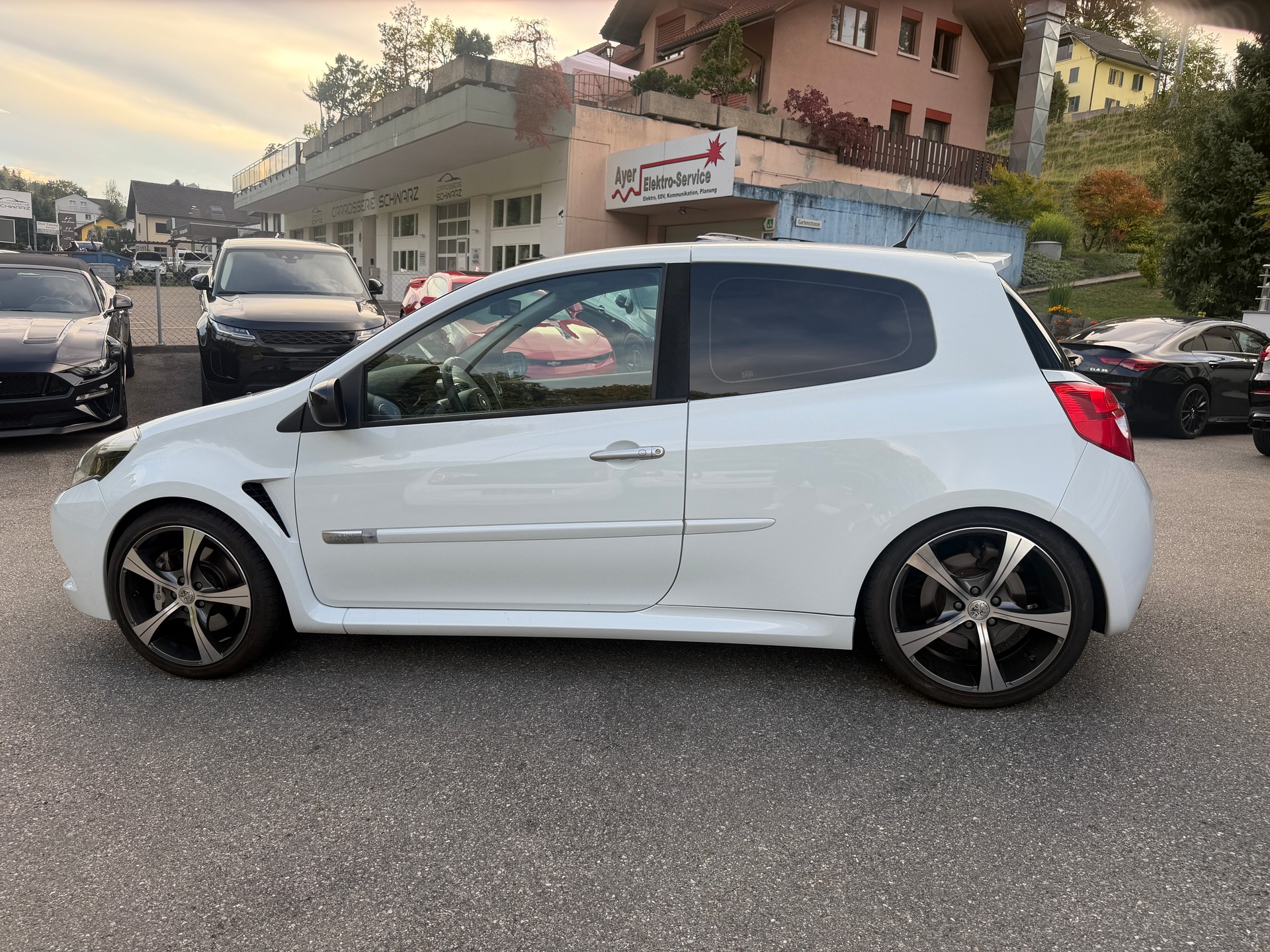 RENAULT Clio 2.0 16V RS (Sport)-image-4