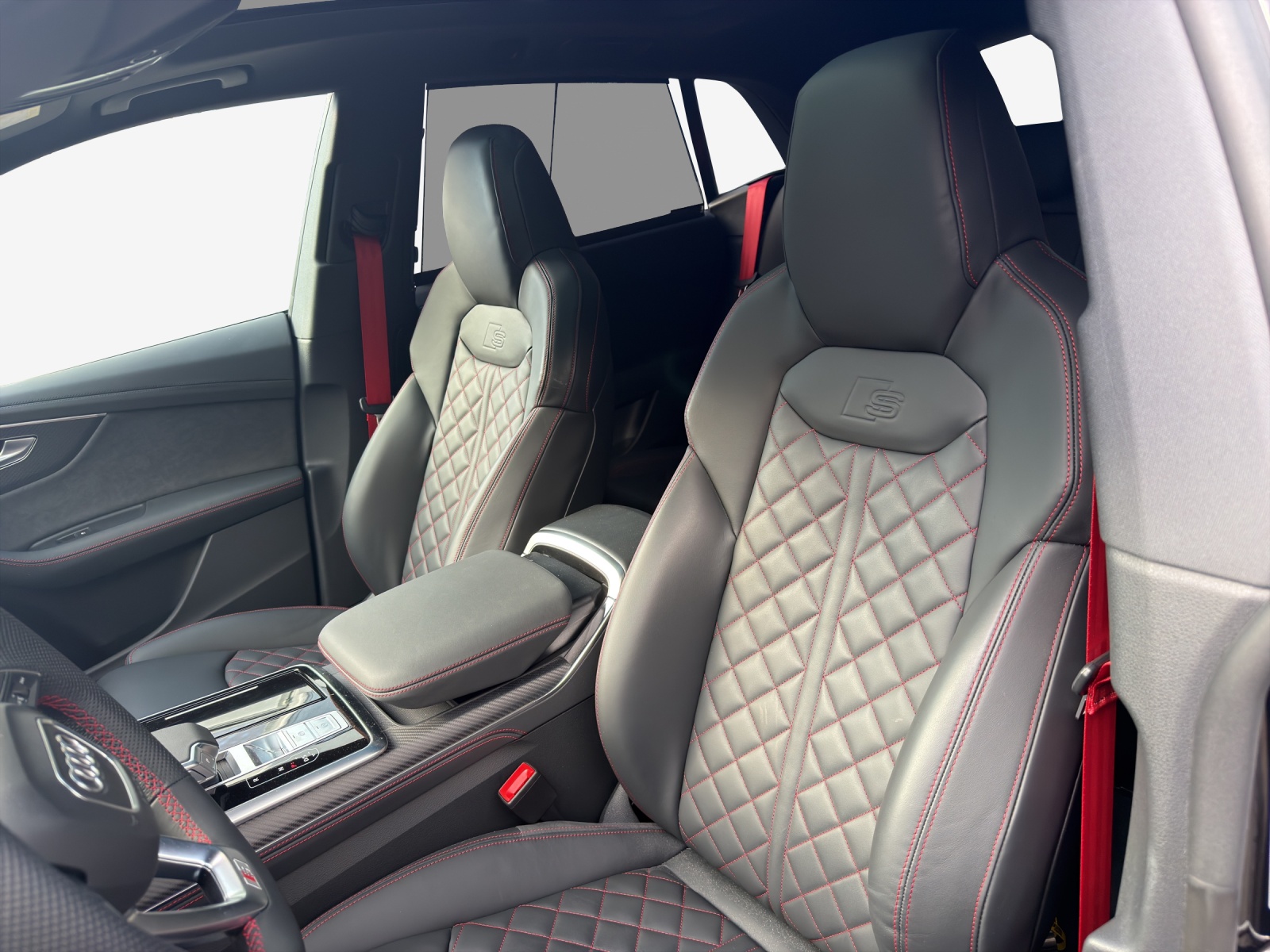 AUDI Q8 SUV TFSI e quattro 290 kW Attraction tiptronic-image-15