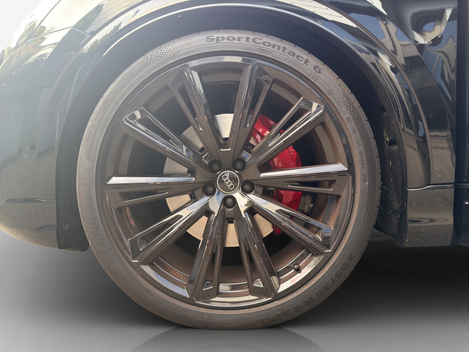 AUDI Q8 SUV TFSI e quattro 290 kW Attraction tiptronic-image-13