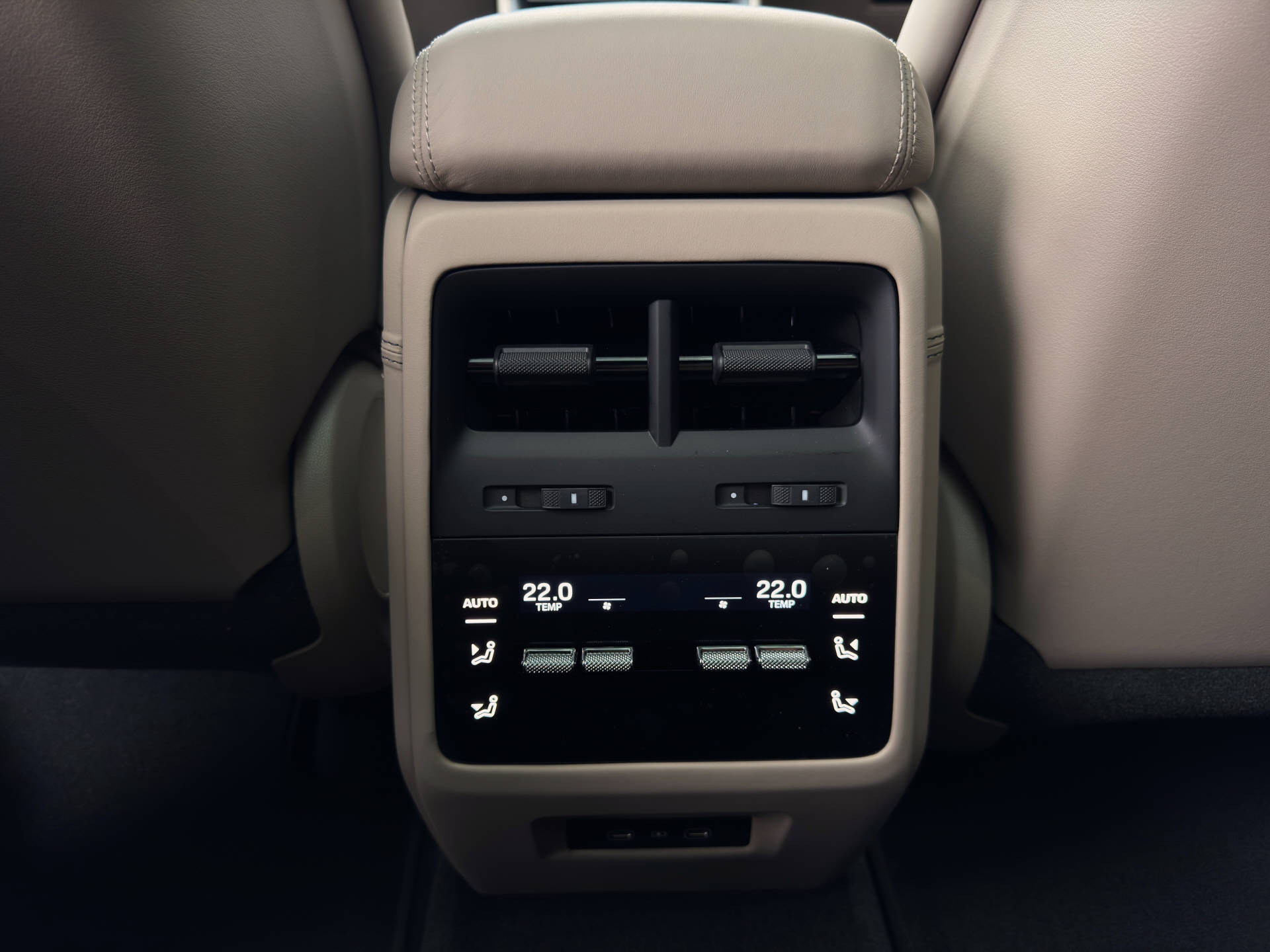 PORSCHE Macan GTS-image-12