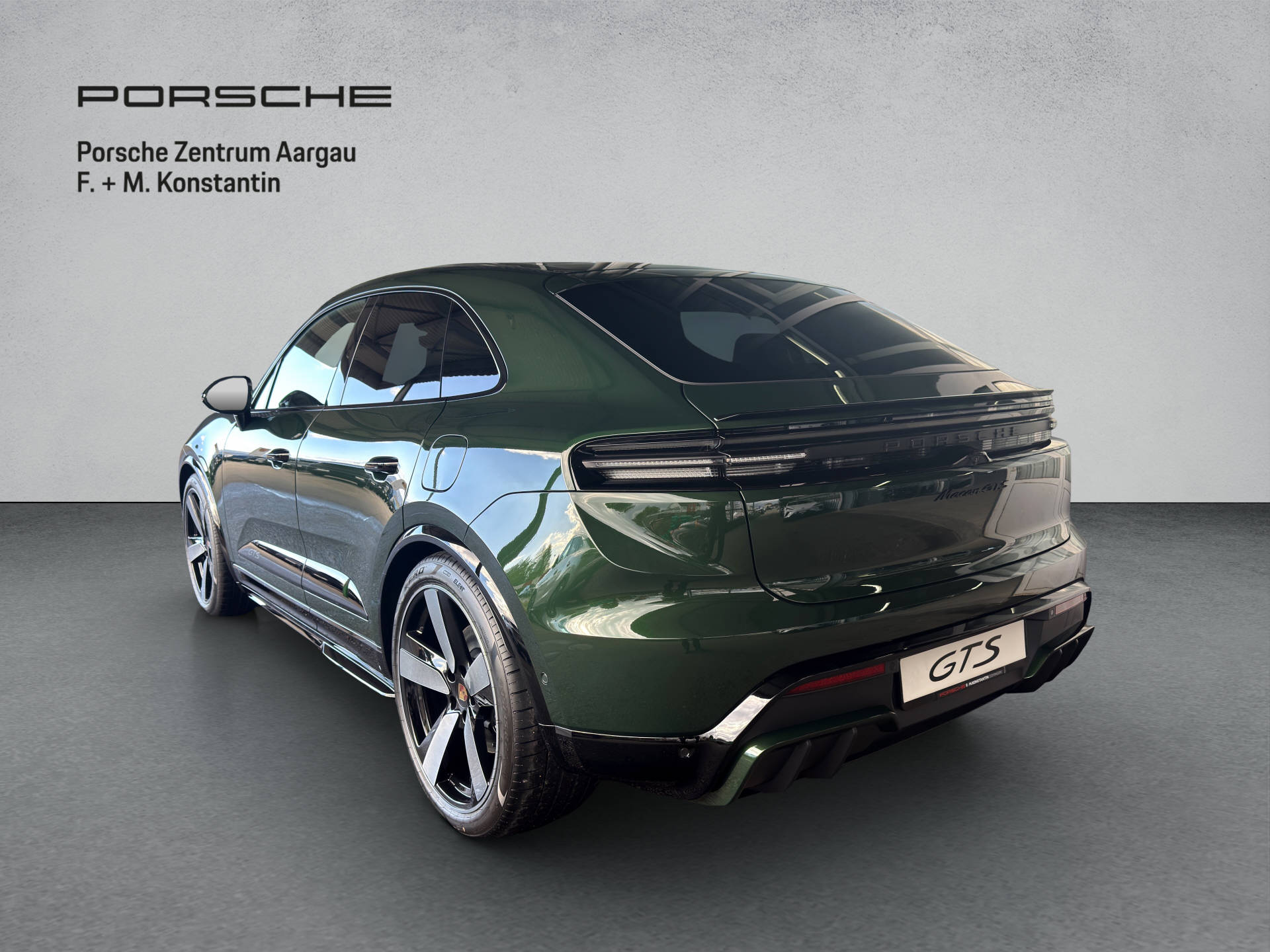 PORSCHE Macan GTS-image-3