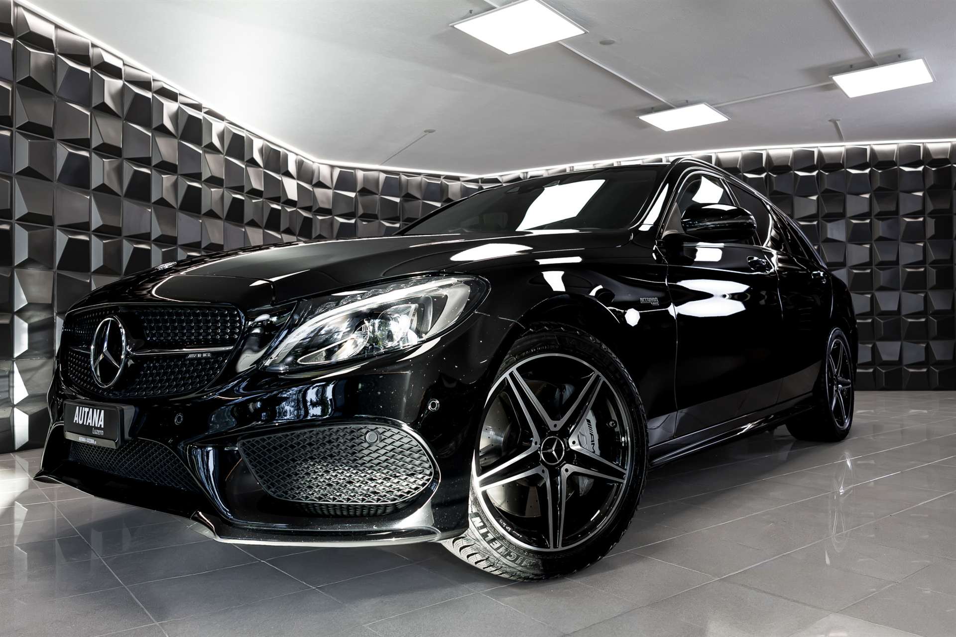 MERCEDES-BENZ C 43 AMG 4Matic 9G-Tronic-image-25