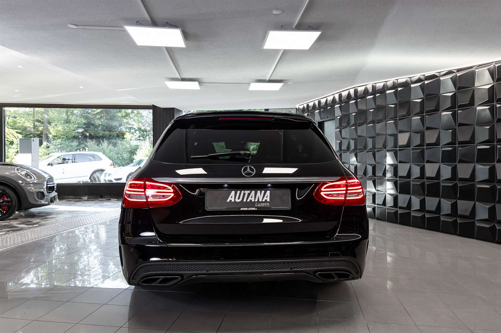 MERCEDES-BENZ C 43 AMG 4Matic 9G-Tronic-image-3