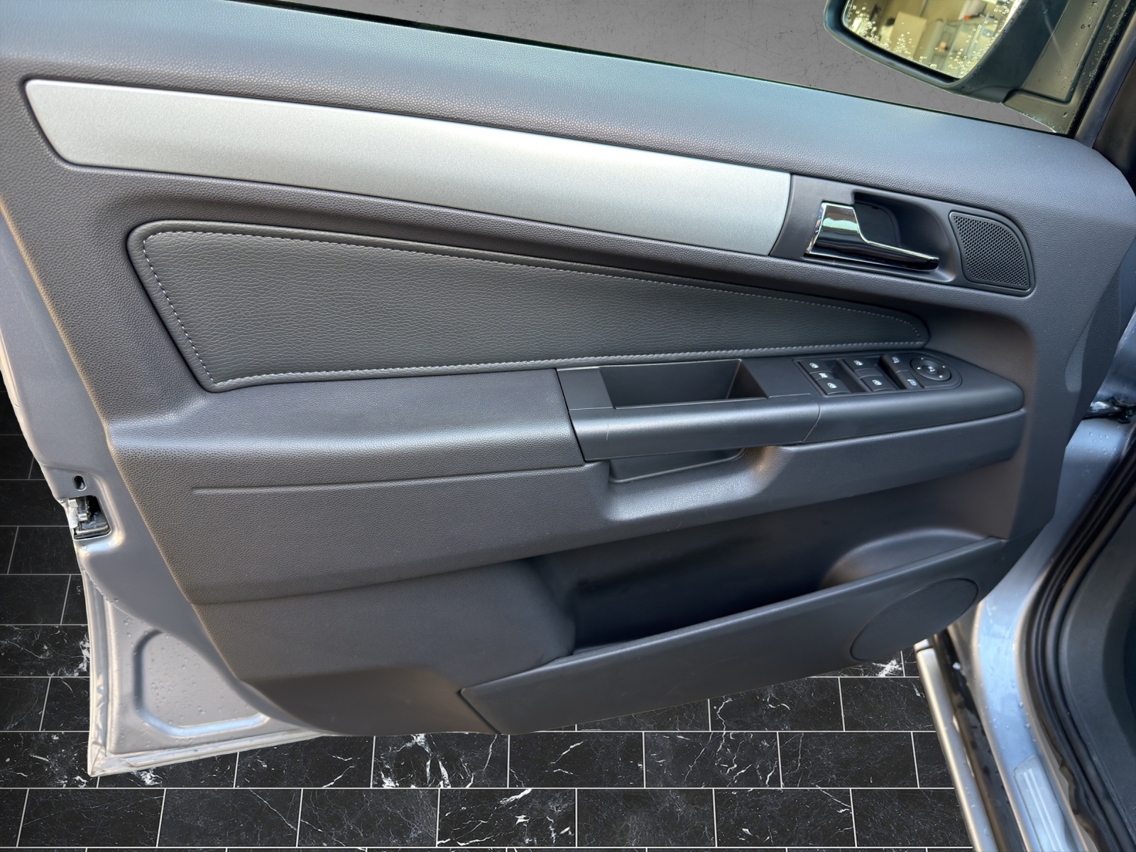 OPEL Zafira 2.2i 16V Anniversary Edition Automatic-image-11