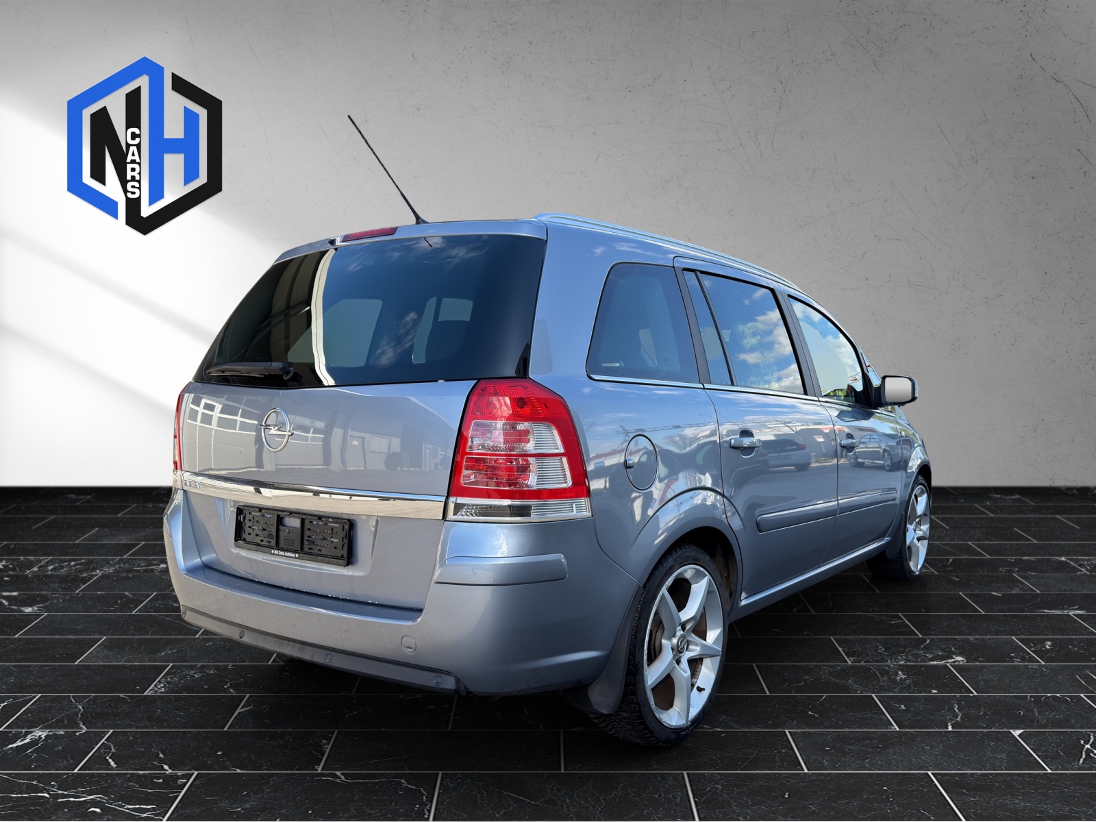 OPEL Zafira 2.2i 16V Anniversary Edition Automatic-image-6