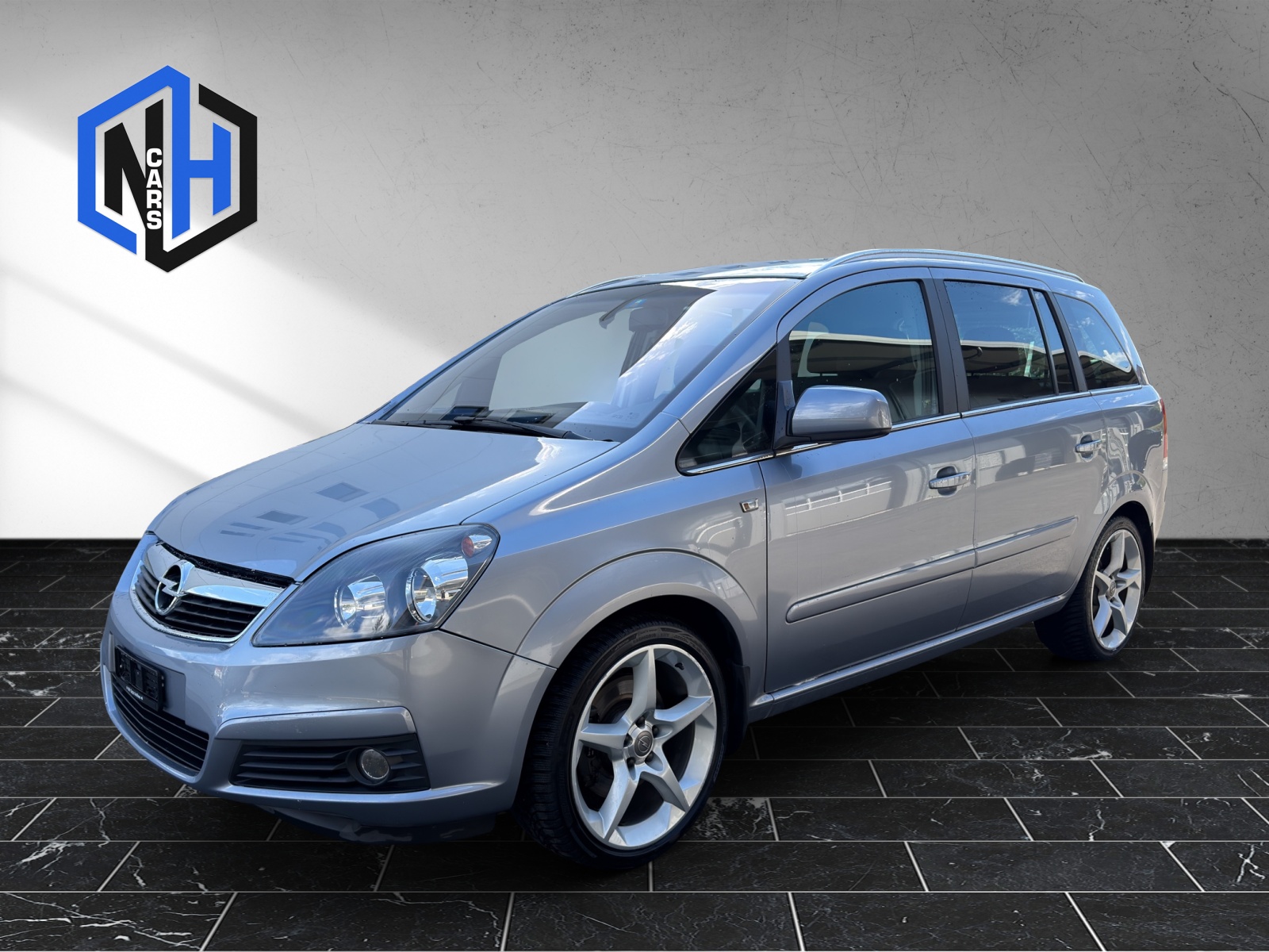 OPEL Zafira 2.2i 16V Anniversary Edition Automatic-image-0