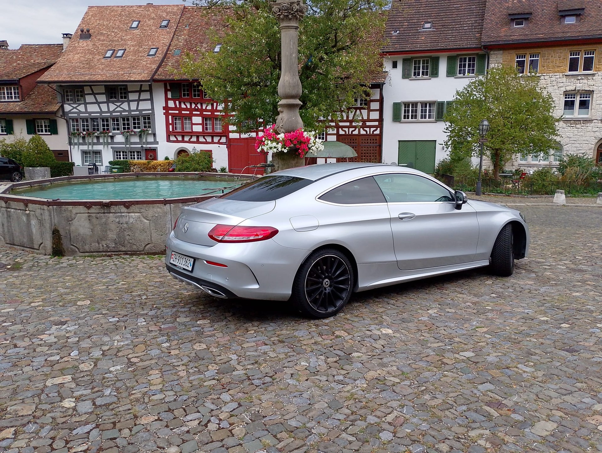 MERCEDES-BENZ C 220 DCoupe-image-1
