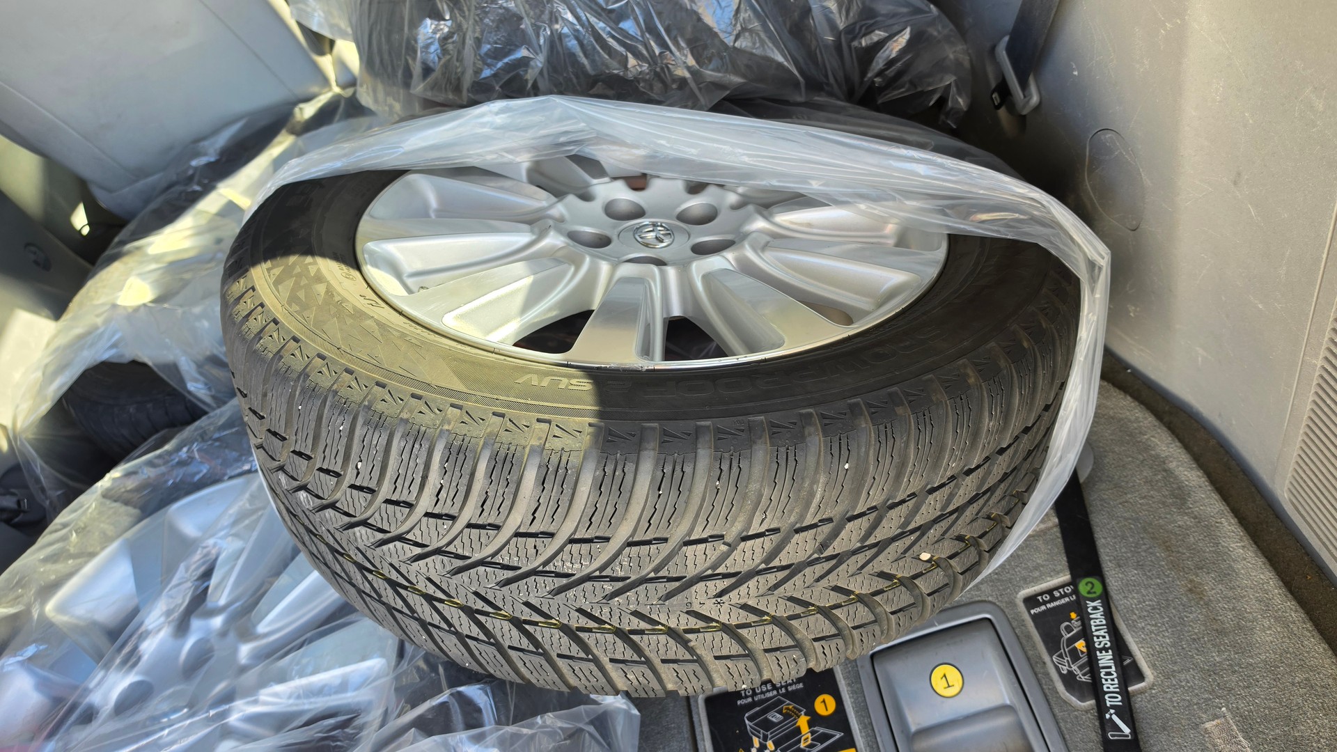 TOYOTA Sienna 3.5 A 4WD-image-12