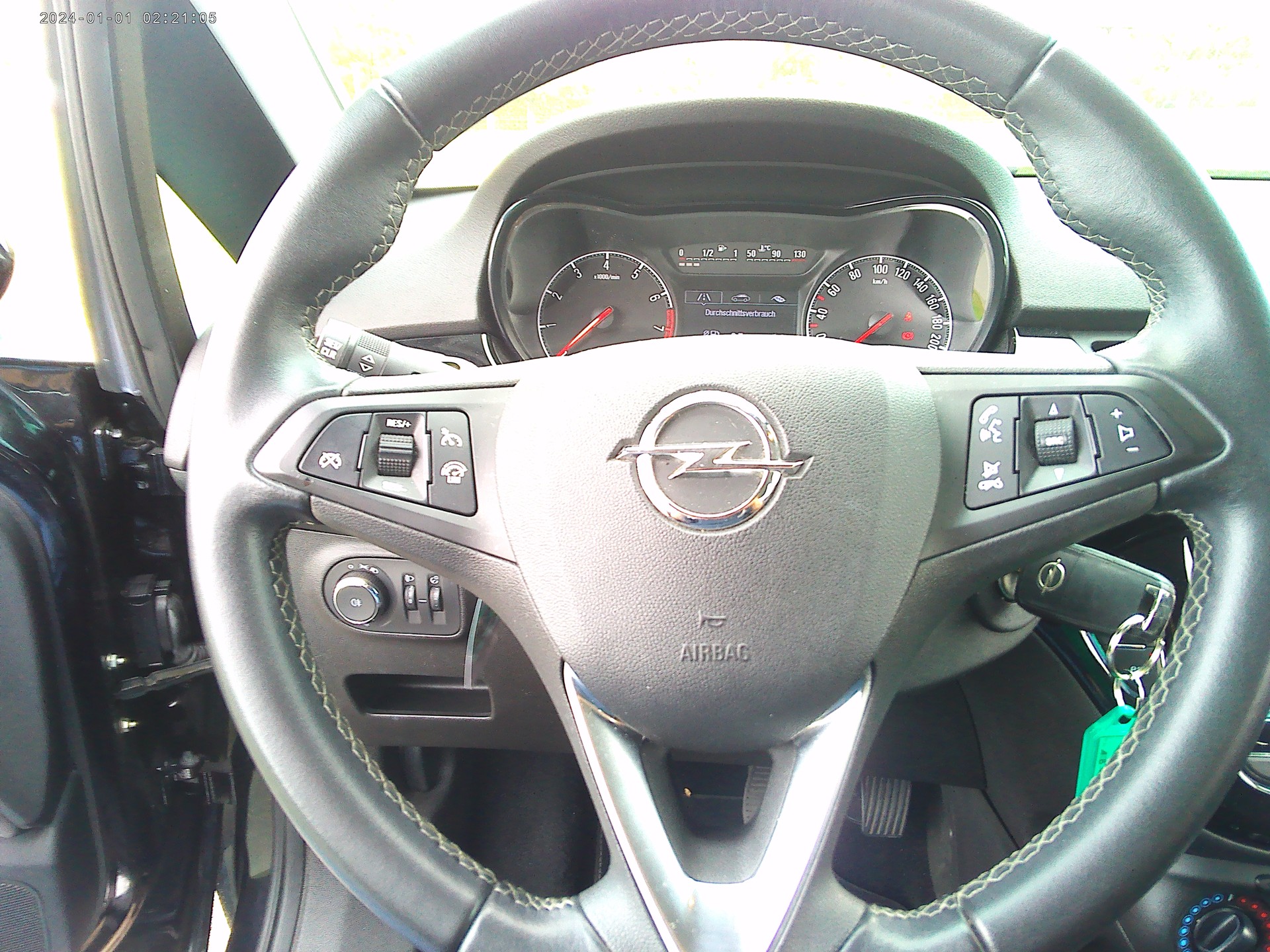 OPEL Corsa 1.0 T EcoT 120 Years Edition-image-14