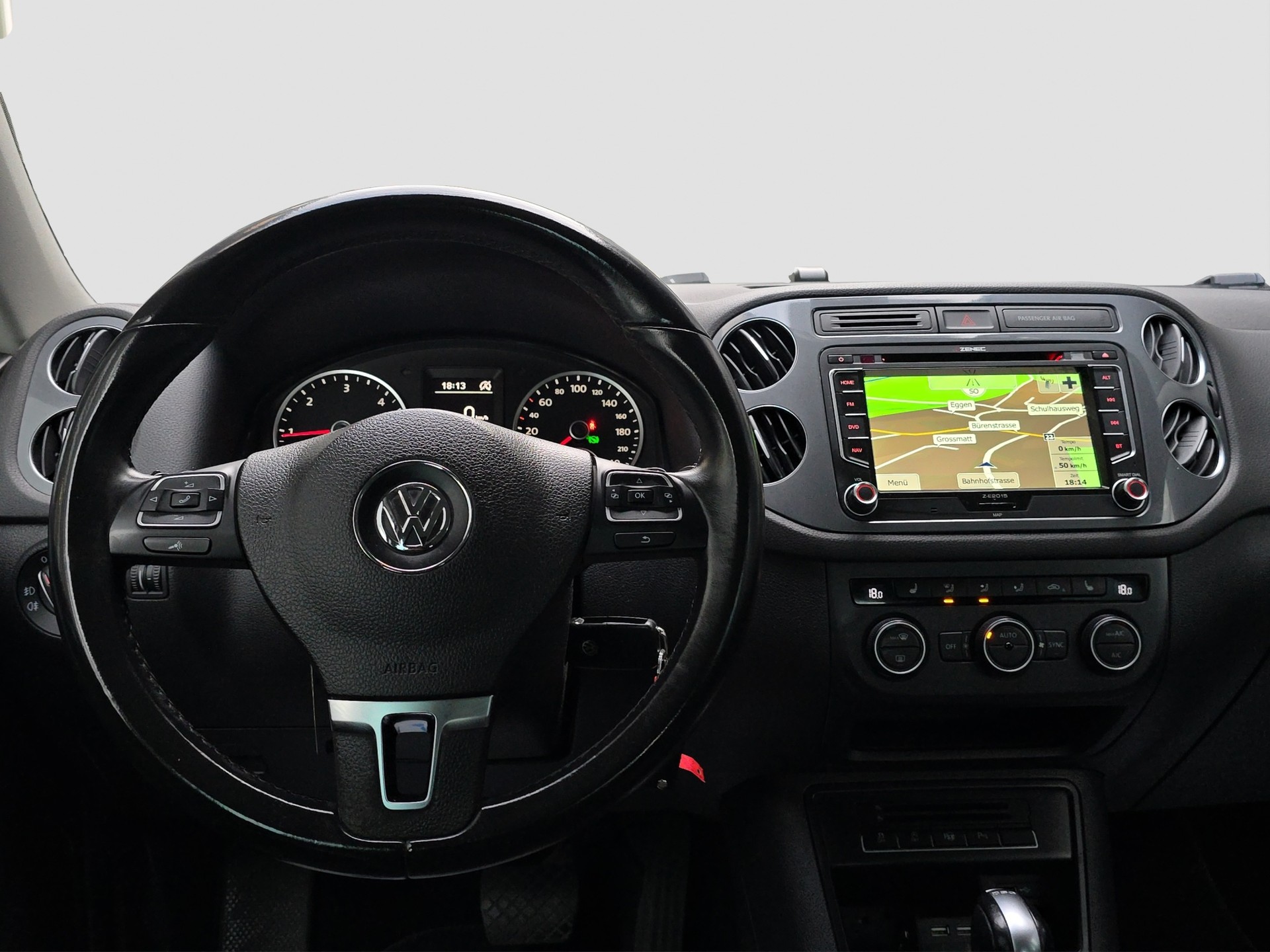 VW Tiguan 2.0 TDI BlueMotion Trend&Fun 4Motion DSG-image-10