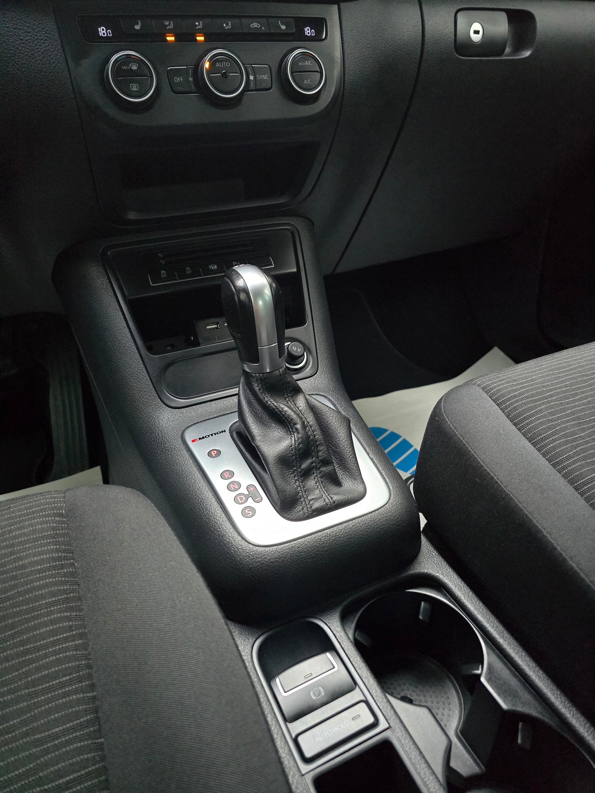 VW Tiguan 2.0 TDI BlueMotion Trend&Fun 4Motion DSG-image-15