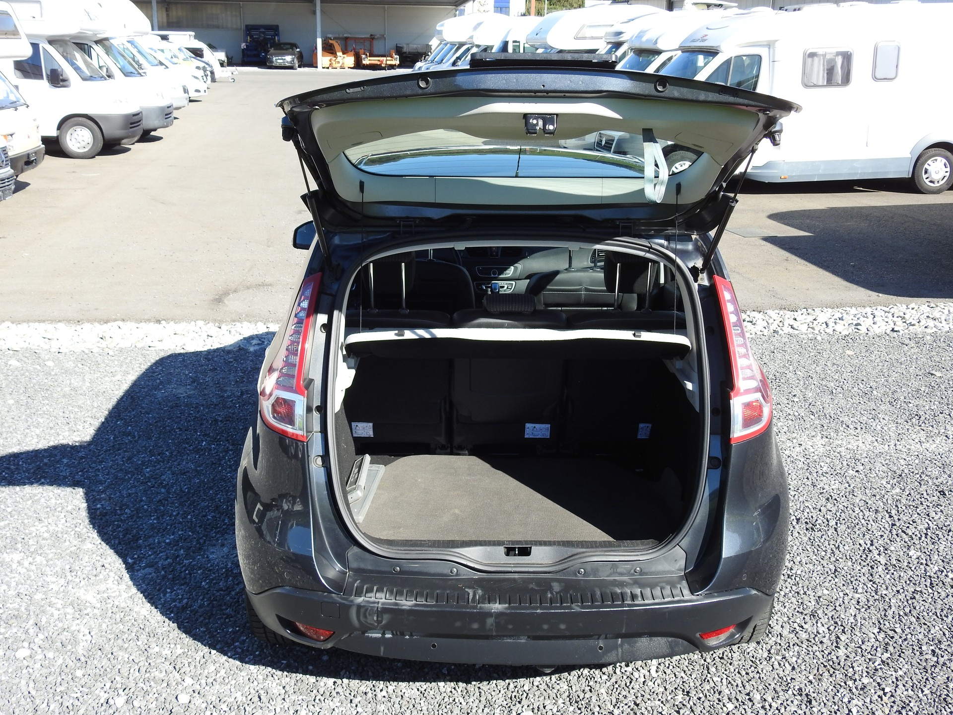 RENAULT Scénic 2.0 16V Dynamique X-Tronic CVT-image-9