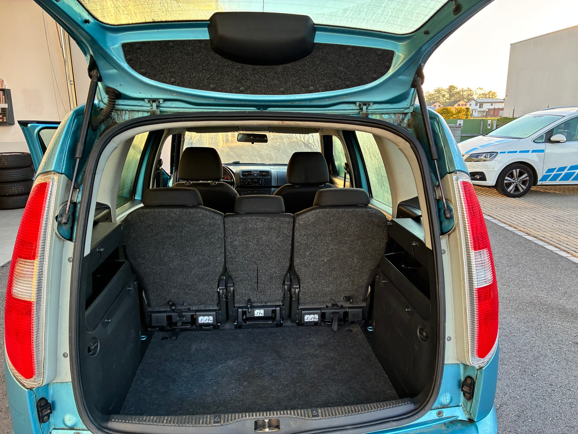 SKODA Roomster 1.2 TSI Style-image-7