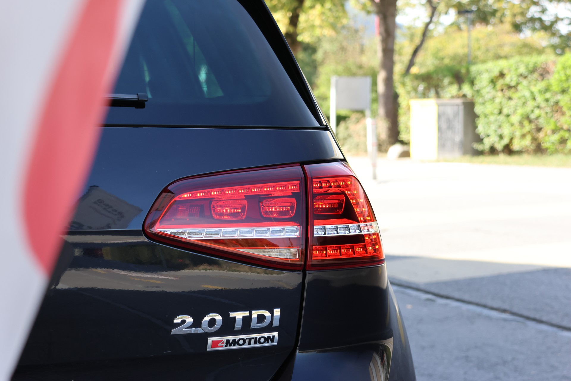 VW Golf 2.0 TDI Allstar R-Line 4Motion-image-6