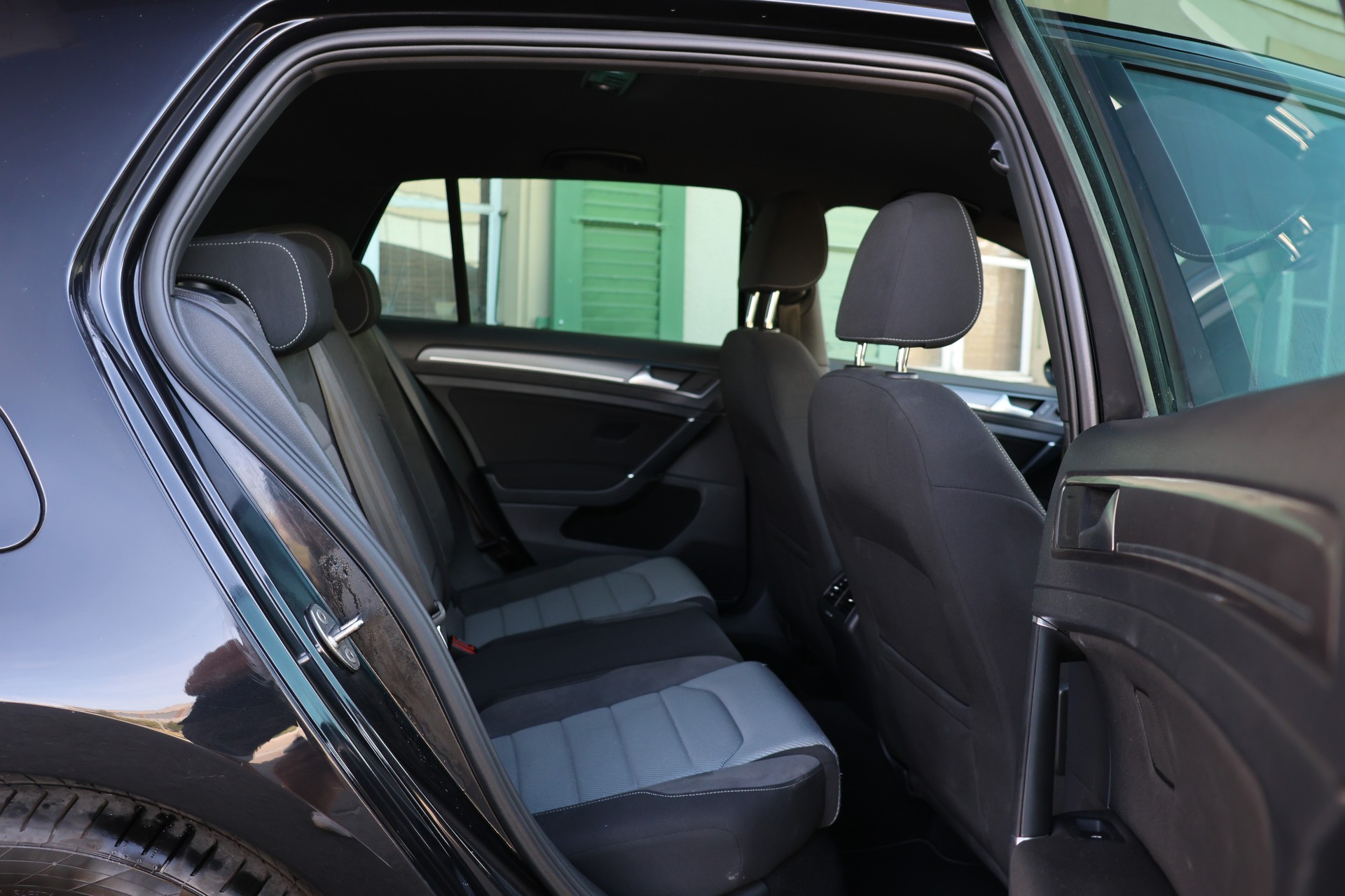 VW Golf 2.0 TDI Allstar R-Line 4Motion-image-11