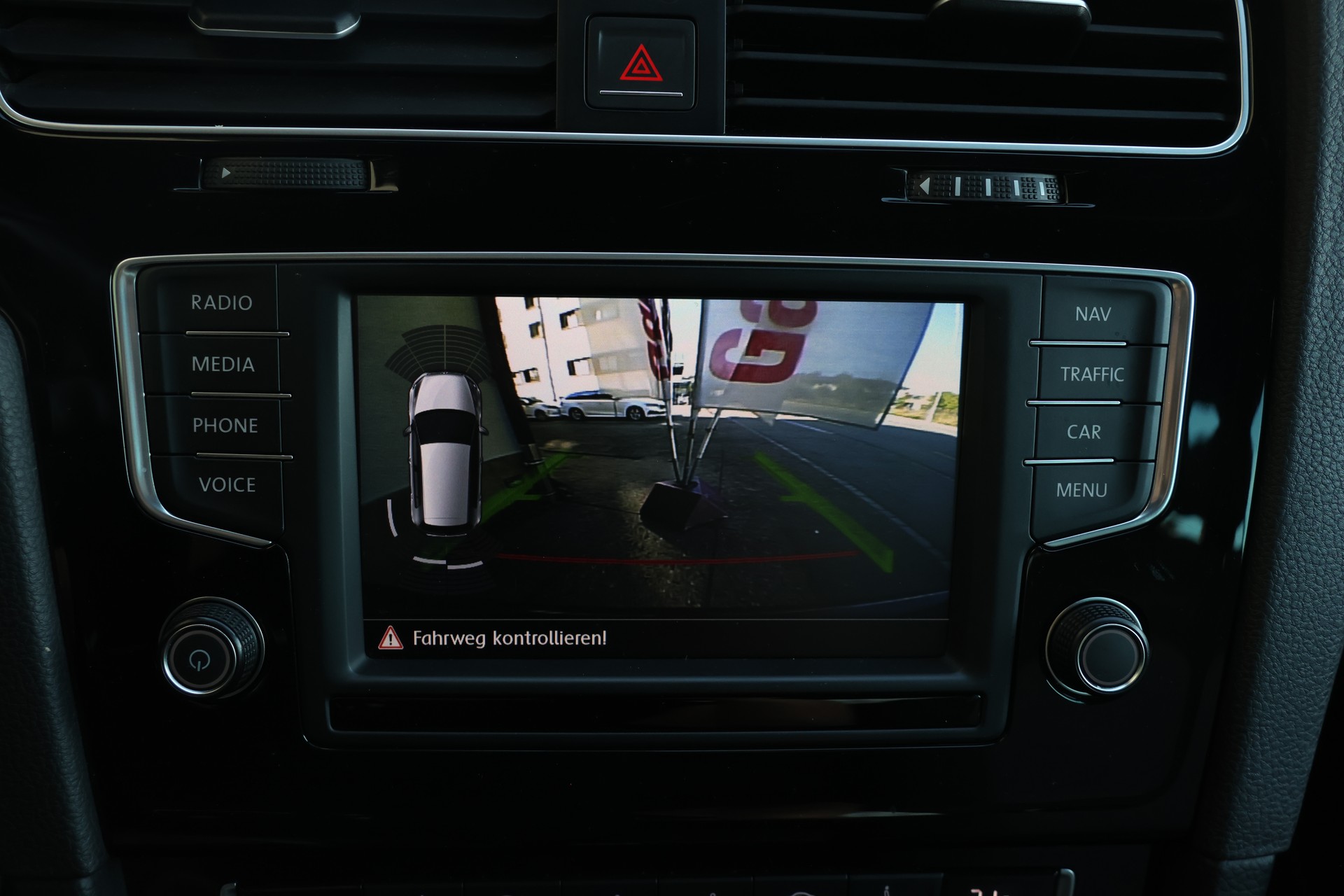 VW Golf 2.0 TDI Allstar R-Line 4Motion-image-23