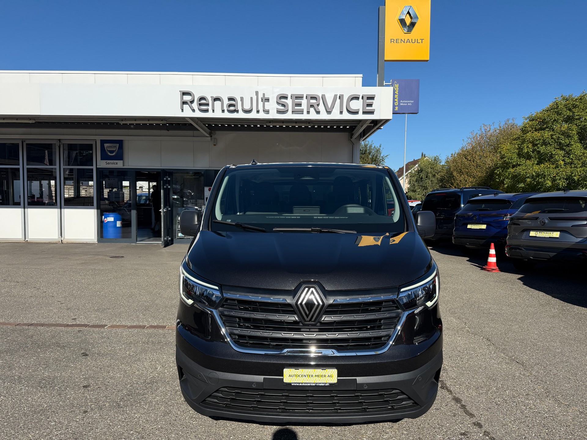 RENAULT Trafic Blue dCi 150 Grand Passenger Evolution EDC-image-0