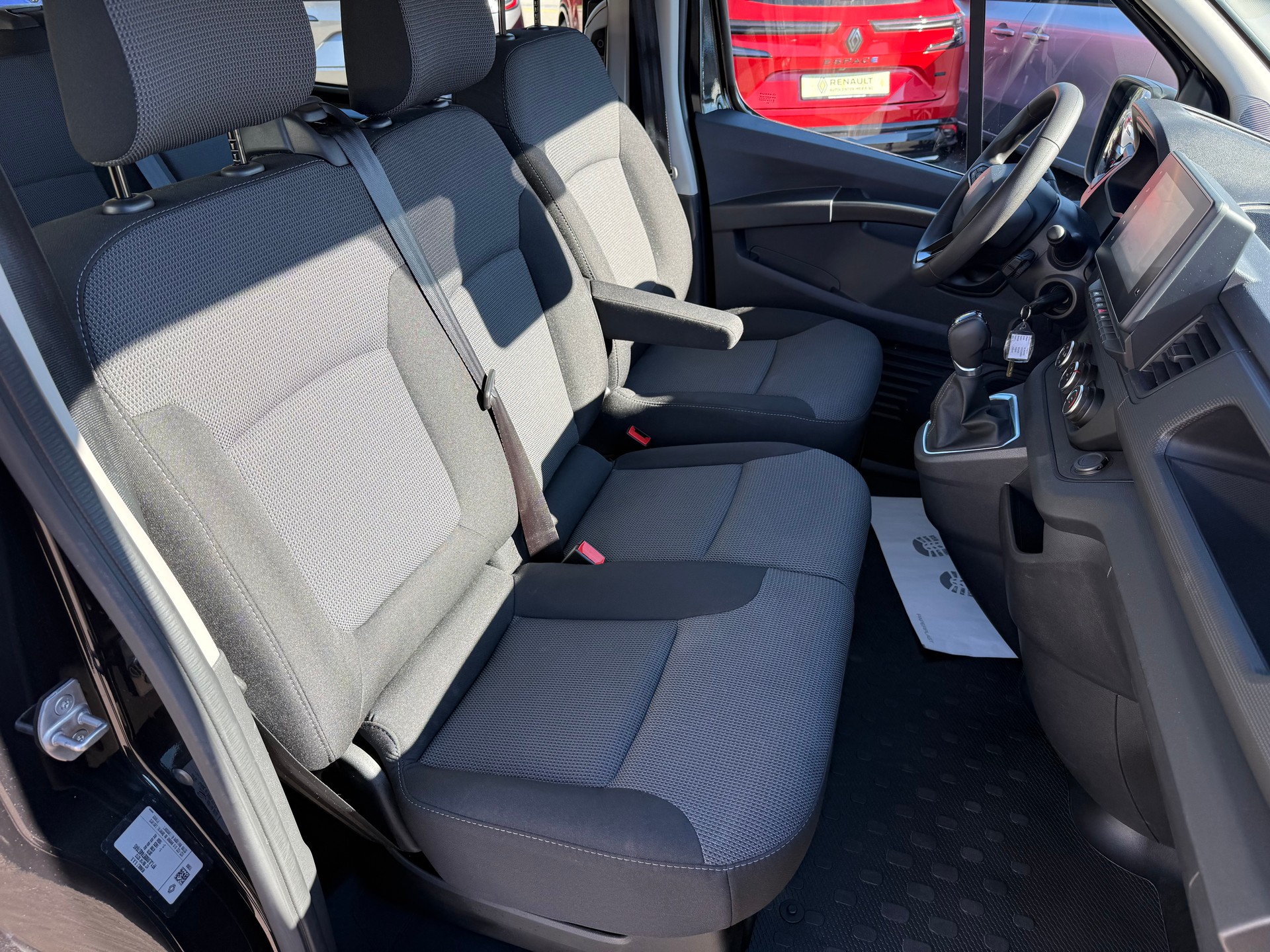 RENAULT Trafic Blue dCi 150 Grand Passenger Evolution EDC-image-12