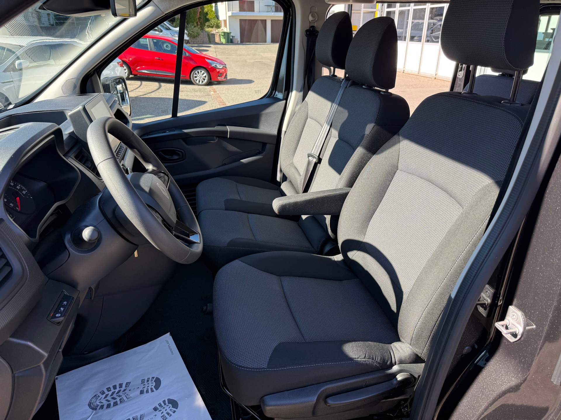 RENAULT Trafic Blue dCi 150 Grand Passenger Evolution EDC-image-10