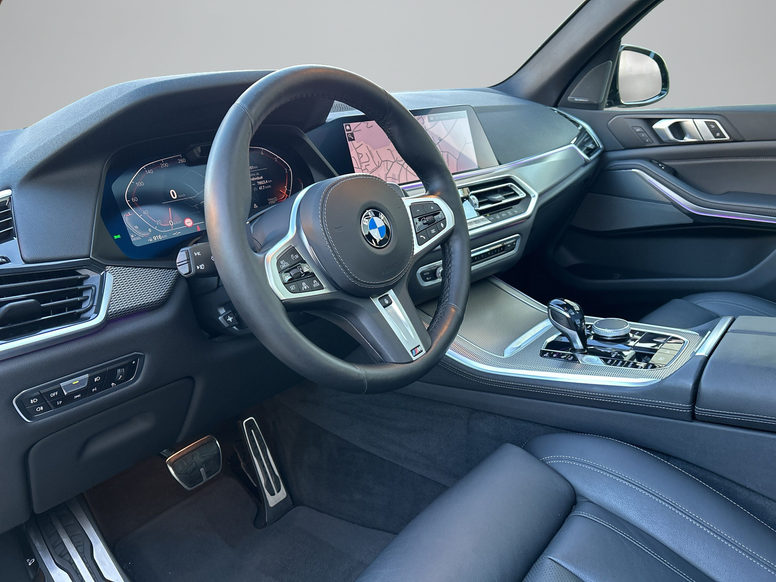 BMW X5 xDrive 30d Steptronic -M-Sport-M-Sport Bremsen-Panoramaschiebedach-M Lederlenkrad--image-5
