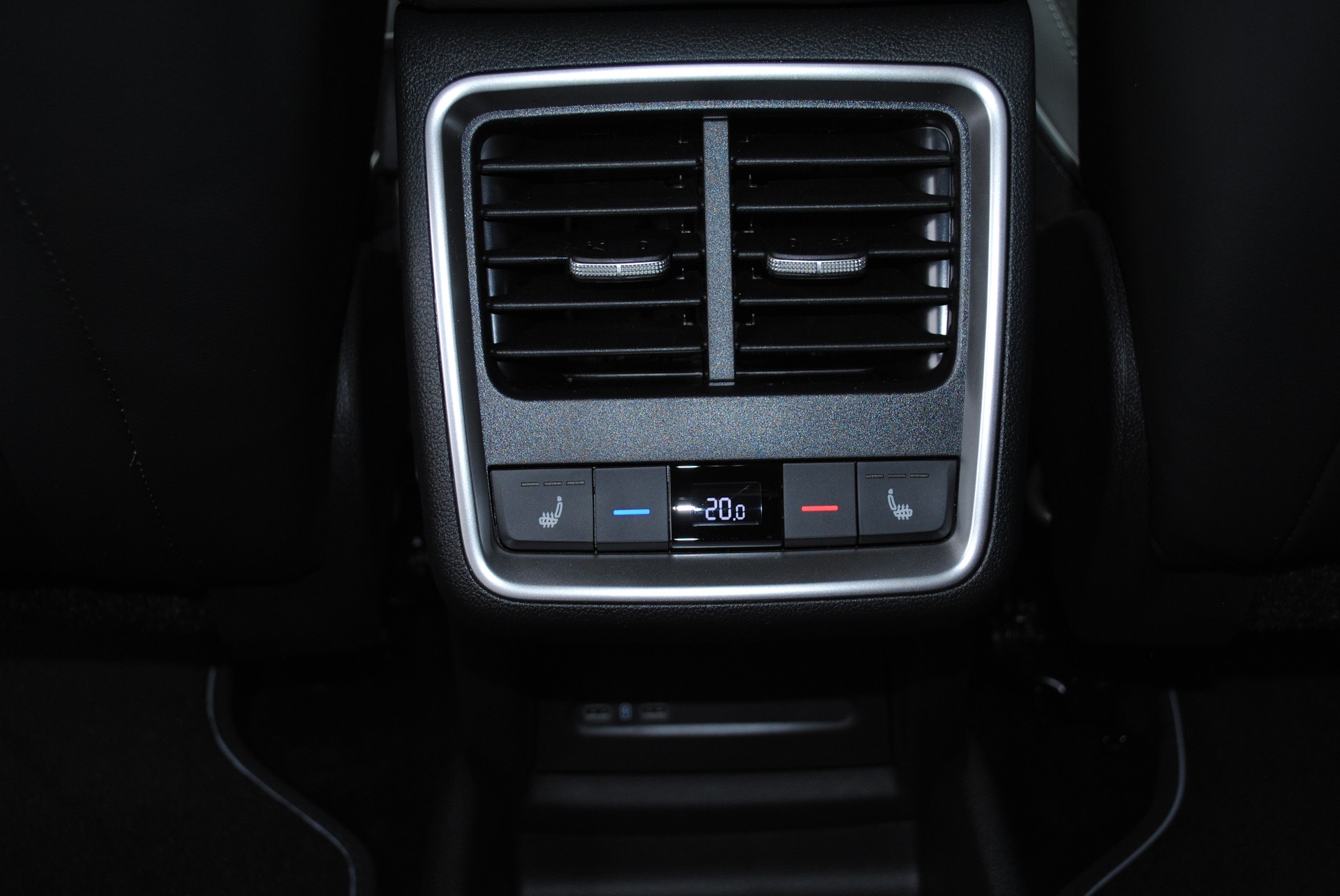 SKODA Elroq 85x Sportline 4x4-image-21