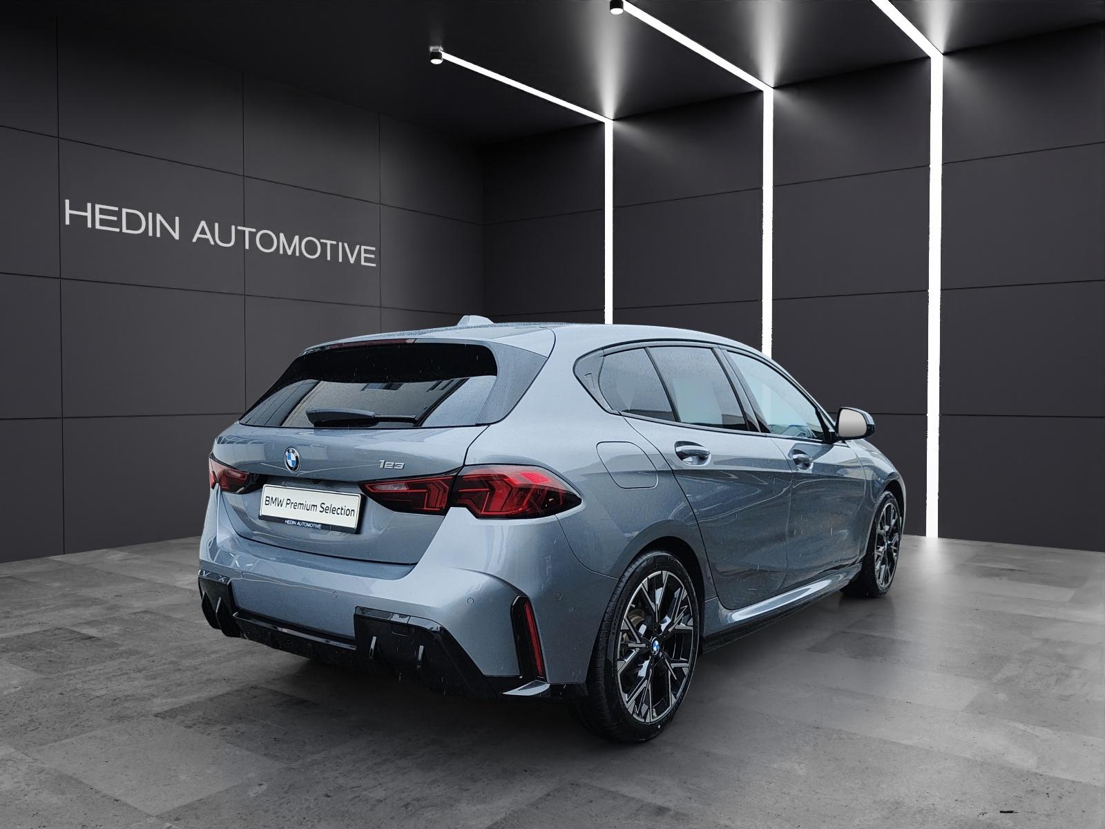 BMW 1er Reihe F70 123 xDrive-image-5