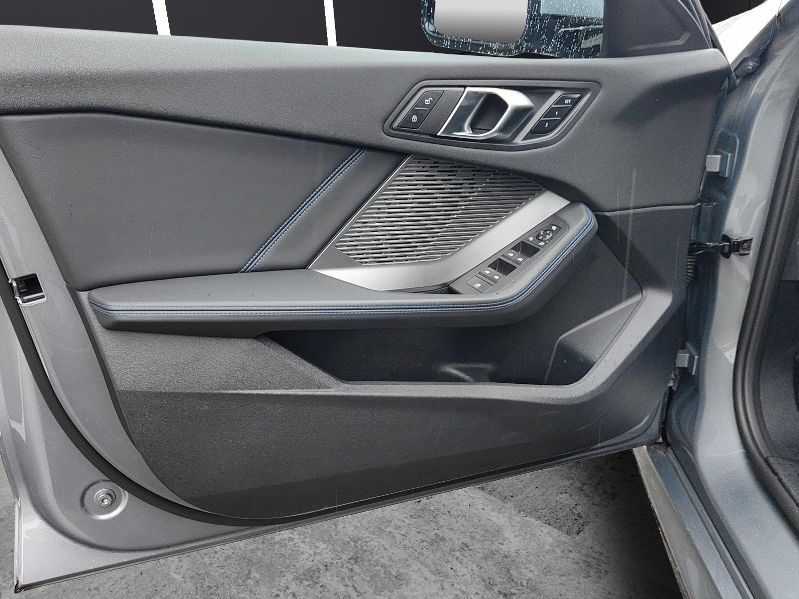 BMW 1er Reihe F70 123 xDrive-image-14