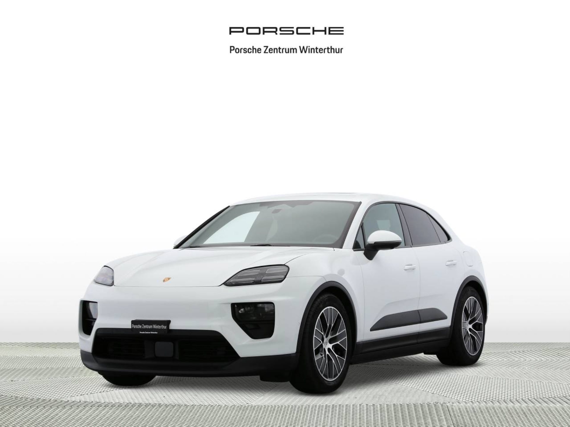 PORSCHE Macan 4-image-0