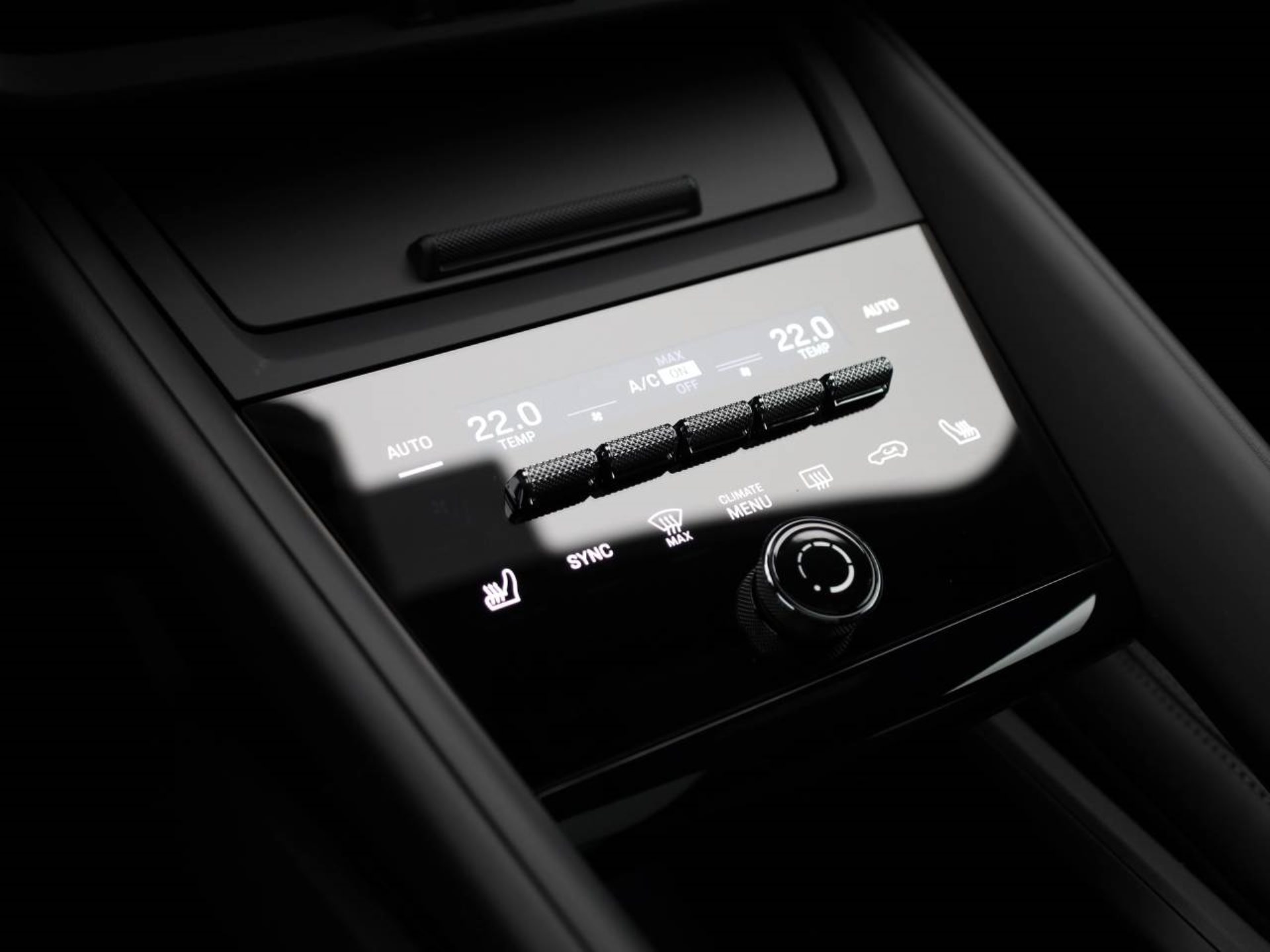 PORSCHE Macan 4-image-11