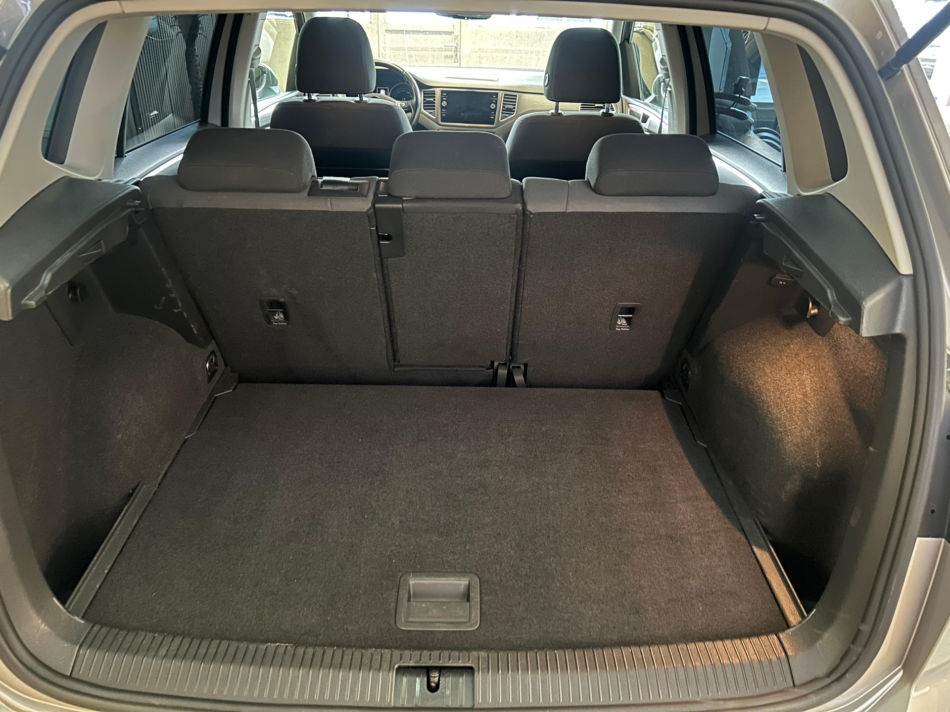 VW Golf VII Sportsvan 1.5 TSI 150 Comfortline DSG-image-17