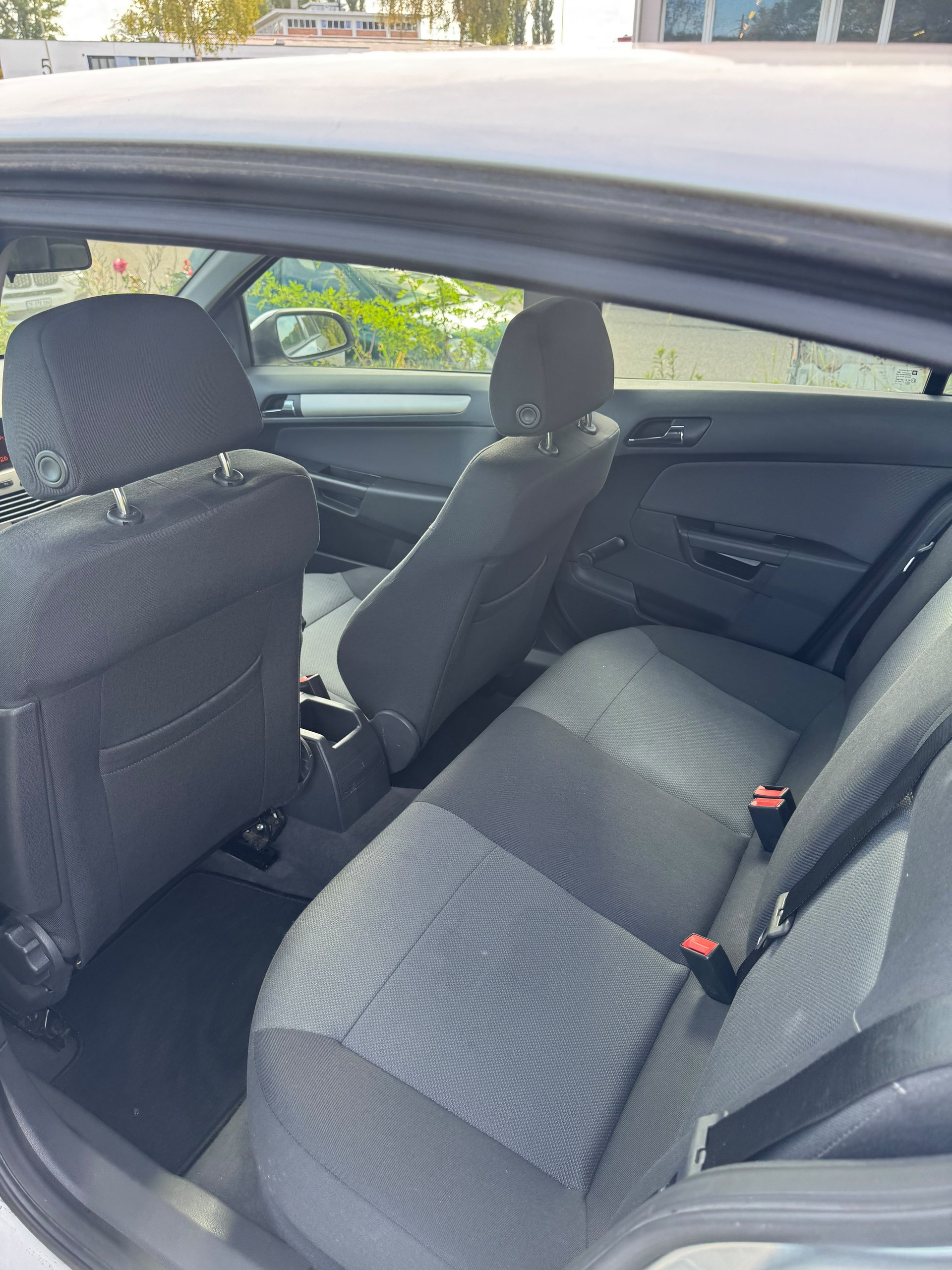 OPEL Astra 1.6i 16V Enjoy Mit MFK Frischen Zahnriemensatz und Service-image-14